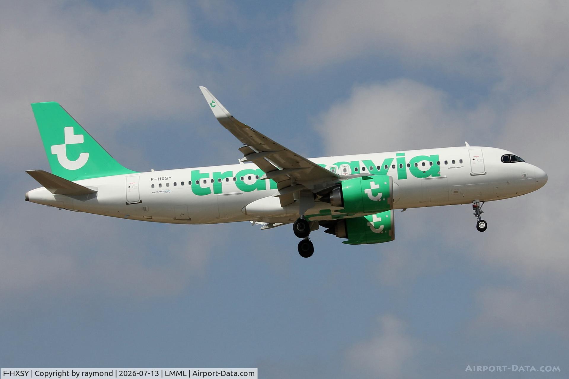 F-HXSY, 2026 Airbus A320-252N, c/n 13124, Airbus A320-252N reg F-HXSY of Transavia France approaching RW31 at MLA.