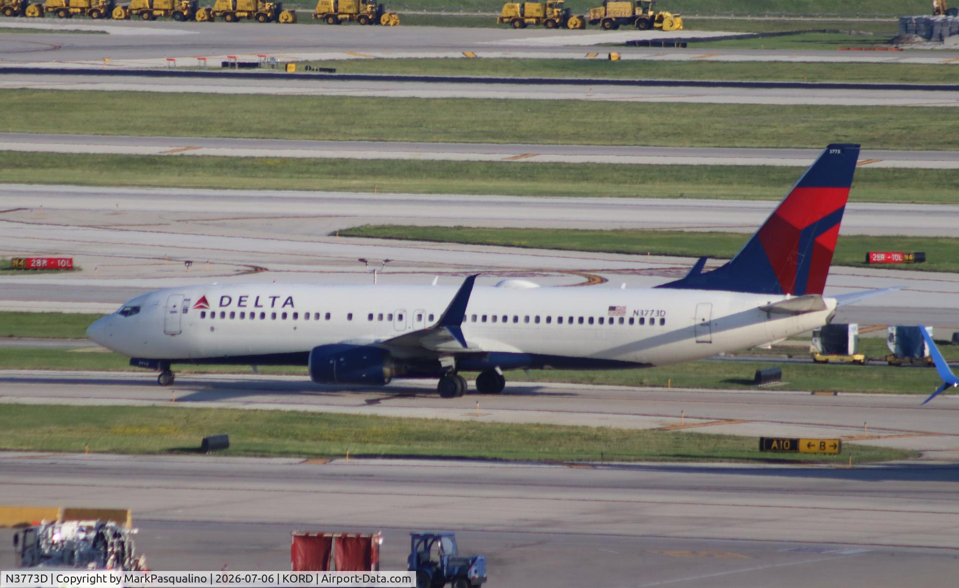 N3773D, 2010 Boeing 737-832, c/n 30825, Boeing 737-832