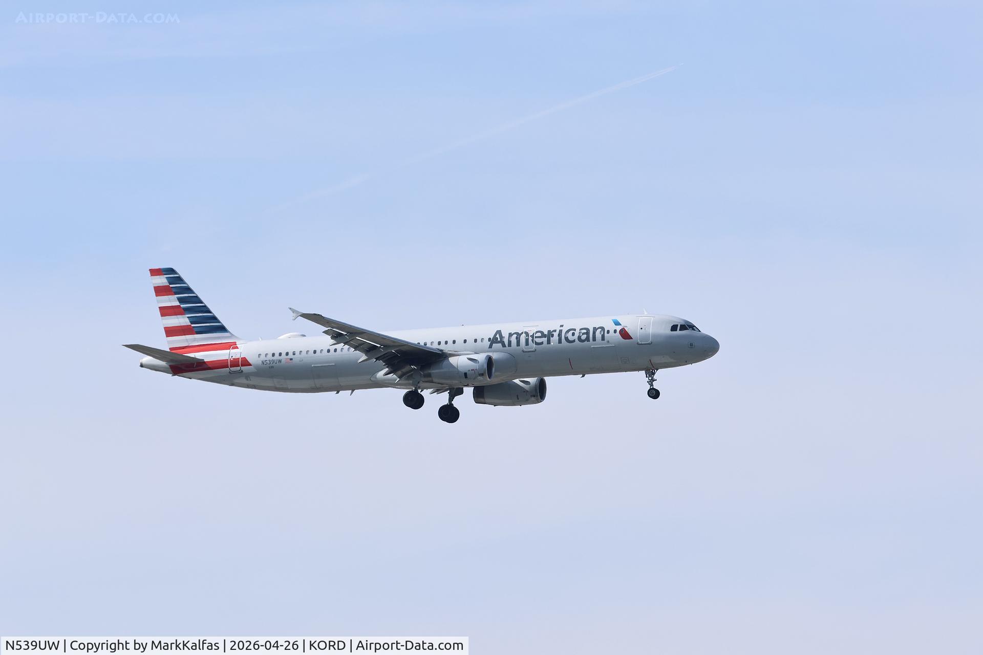 N539UW, 2009 Airbus A321-231, c/n 4082, A321 American Airbus A321-231 N539UW arriving 10L KORD 