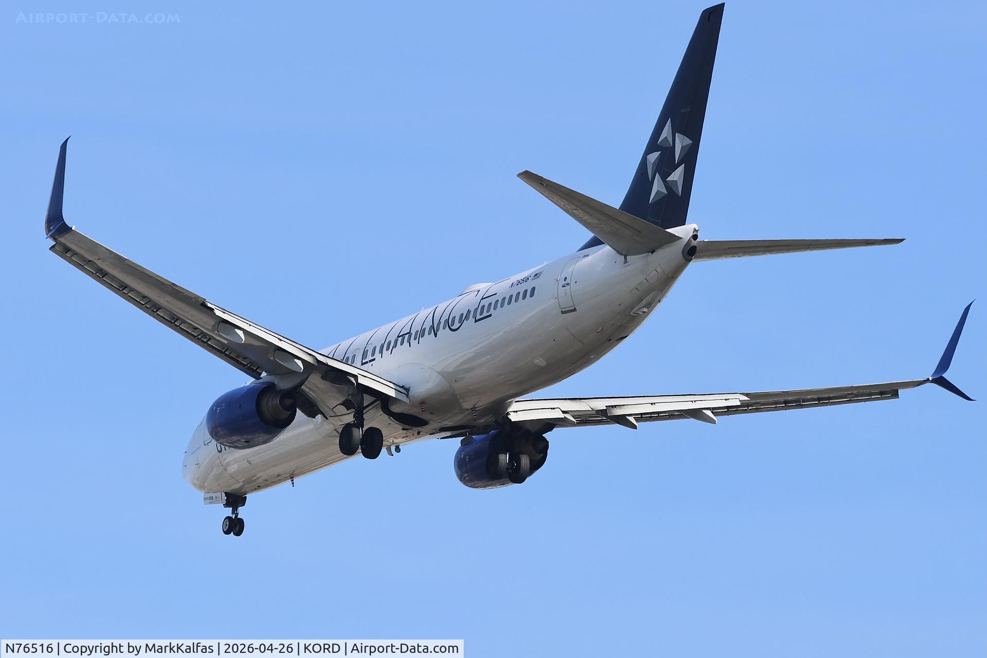 N76516, 2008 Boeing 737-824, c/n 37096, B738 United Airlines Boeing 737-824 N76516 arriving 10R KORD