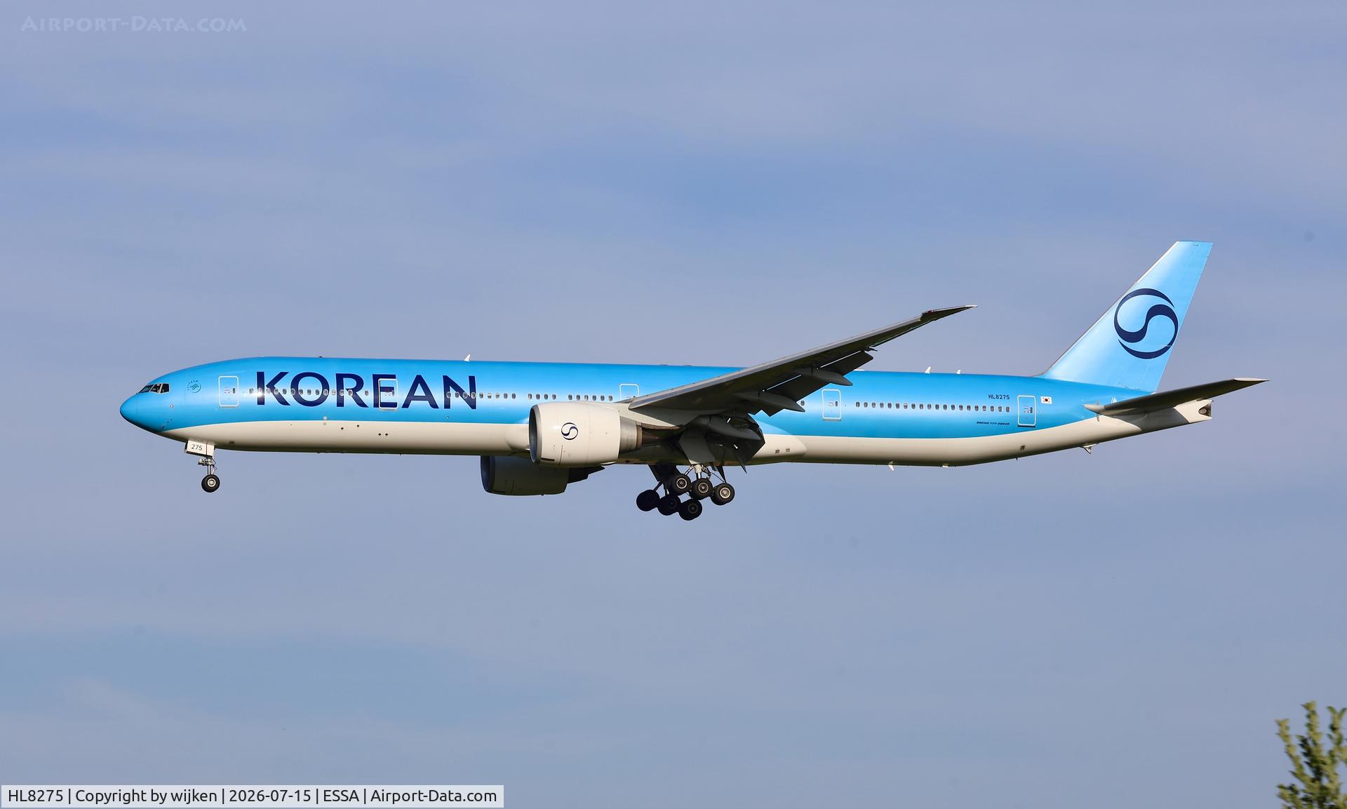 HL8275, 2013 Boeing 777-3B5/ER, c/n 37651 l/n 1109, Rwy 01L