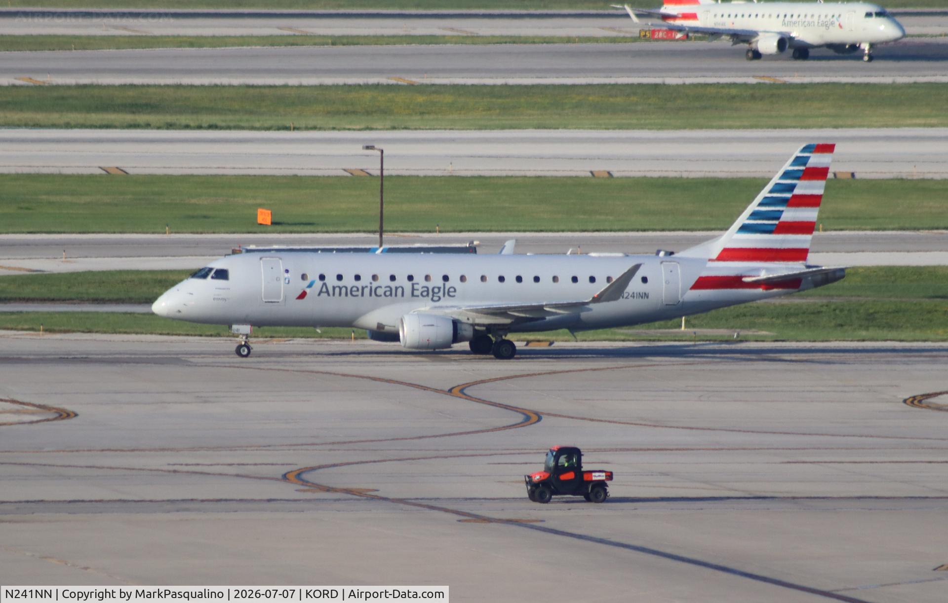 N241NN, 2016 Embraer 175LR (ERJ-170-200LR), c/n 17000595, ERJ-170-200lLR