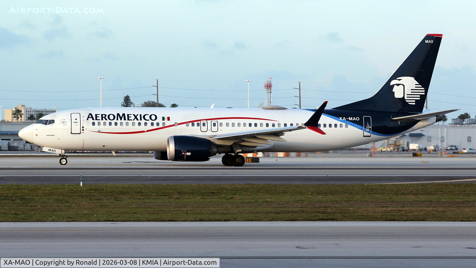 XA-MAO, 2018 Boeing 737-8 MAX, c/n 43707 l/n 7027, at mia