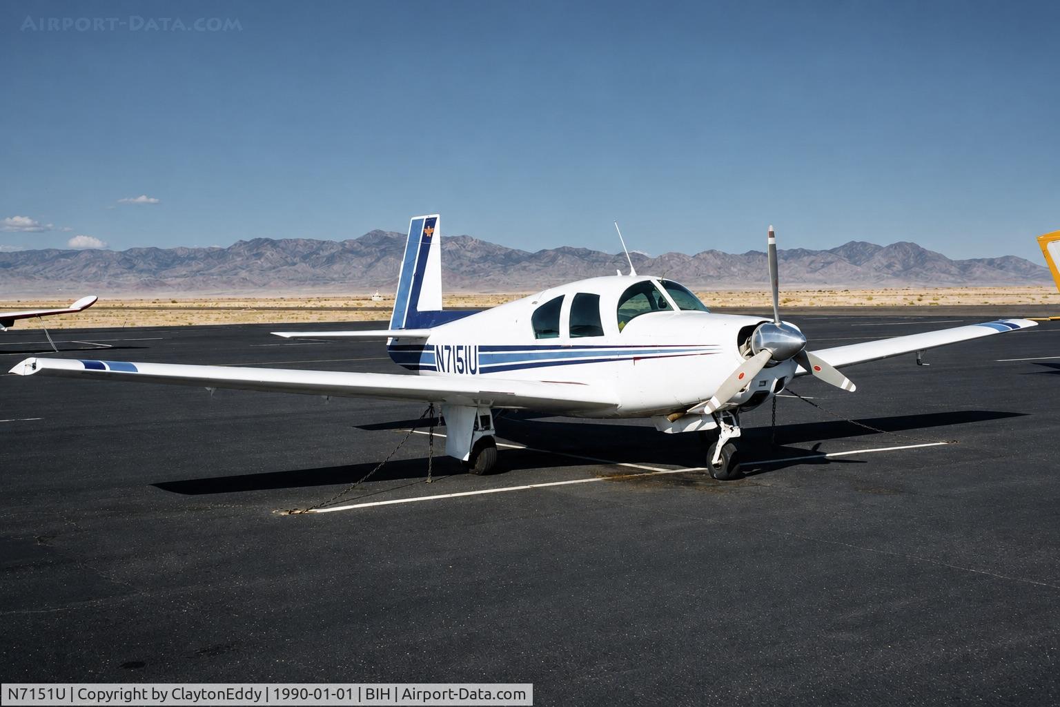 N7151U, 1964 Mooney M20E, c/n 390, Bishop airport California 1990's