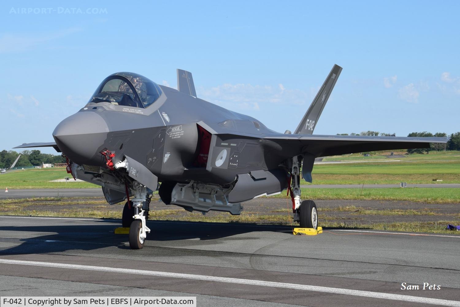 F-042, Lockheed Martin F-35A Lightning II, c/n AN-42, At Florennes on 2026-06-28.