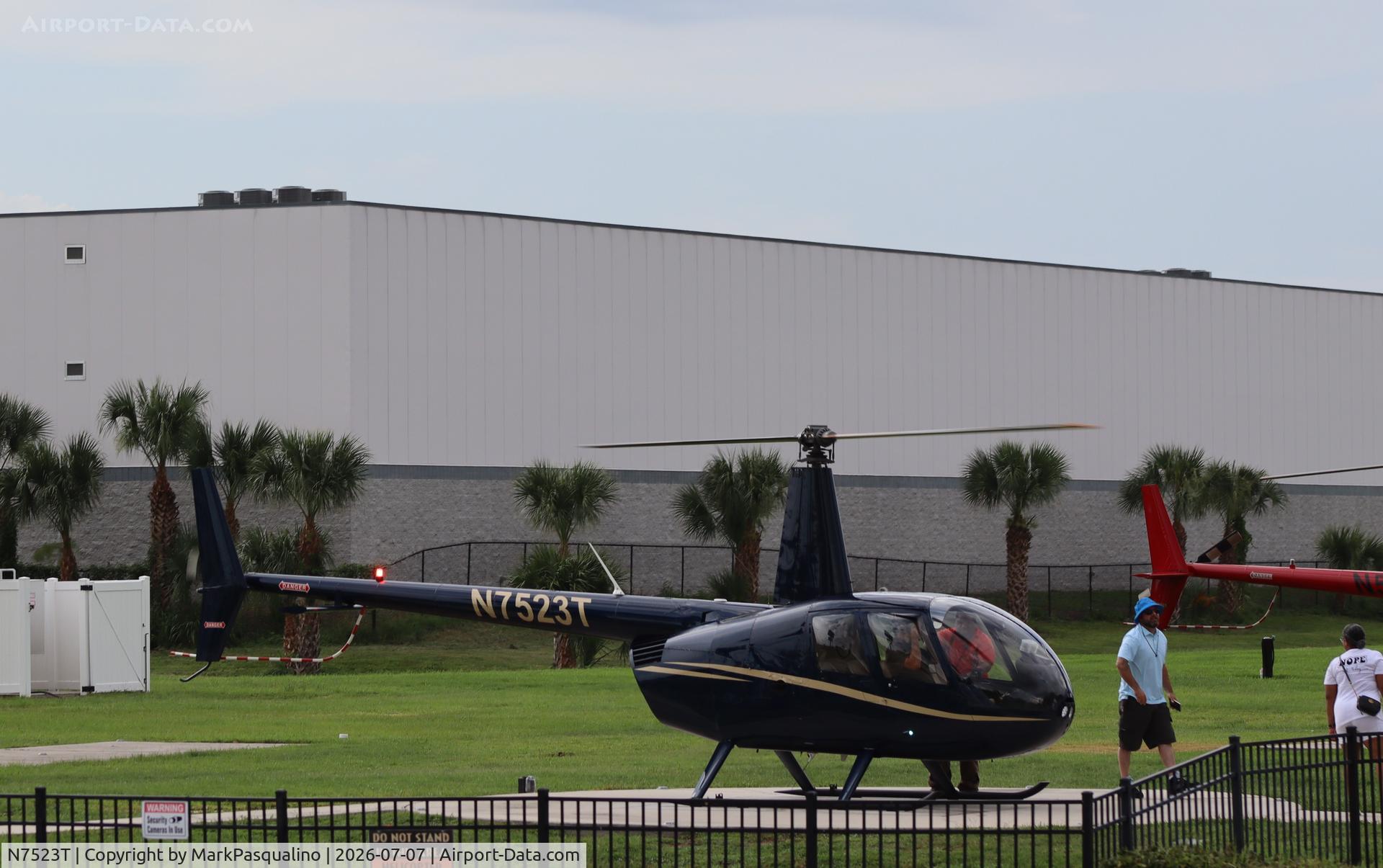 N7523T, 2004 Robinson R44 Raven II, c/n 10311, Robinson Raven II