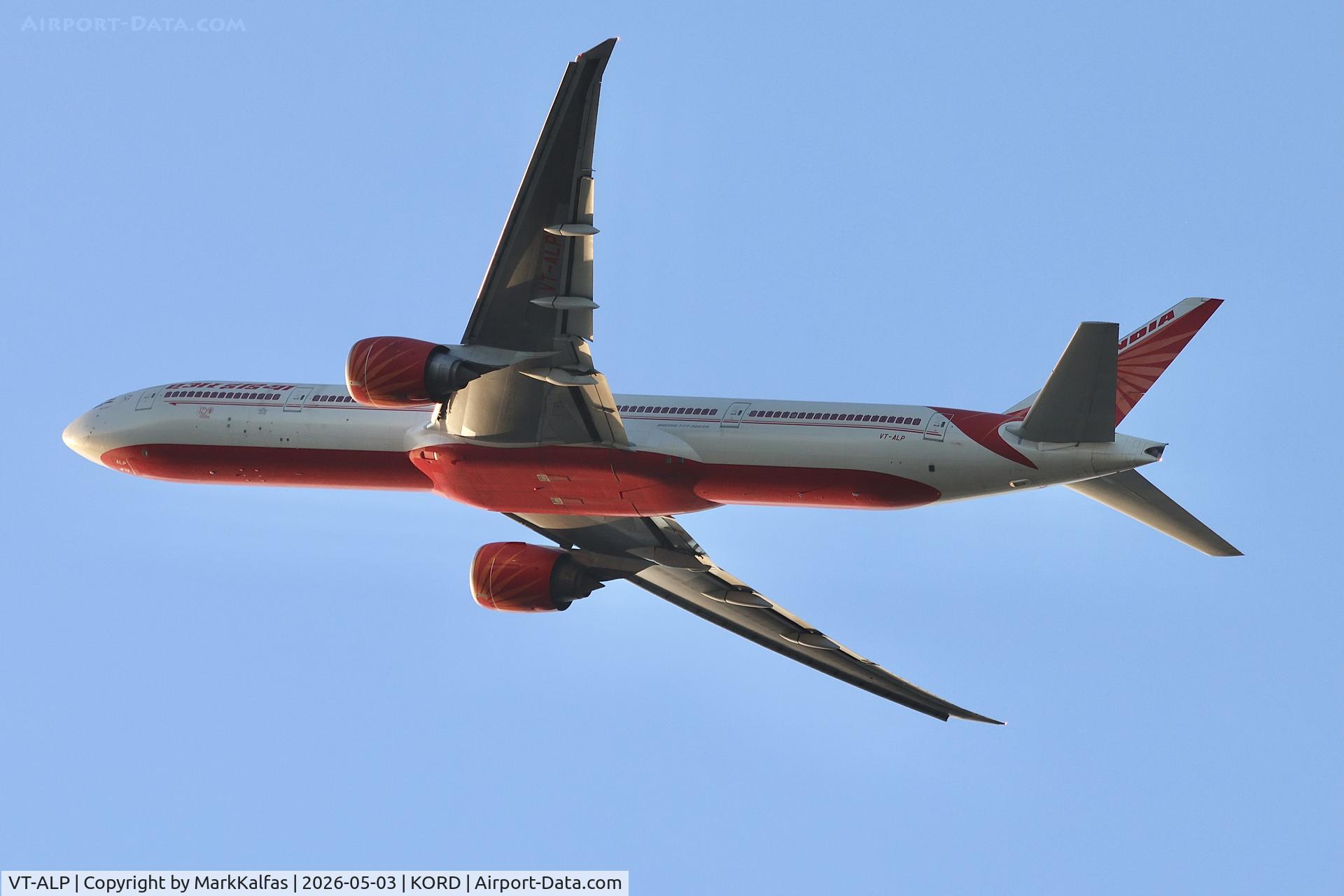 VT-ALP, 2009 Boeing 777-337/ER, c/n 36314 l/n 804, B77W Air India  Boeing 777-337(ER) VT-ALP departing 28R KORD