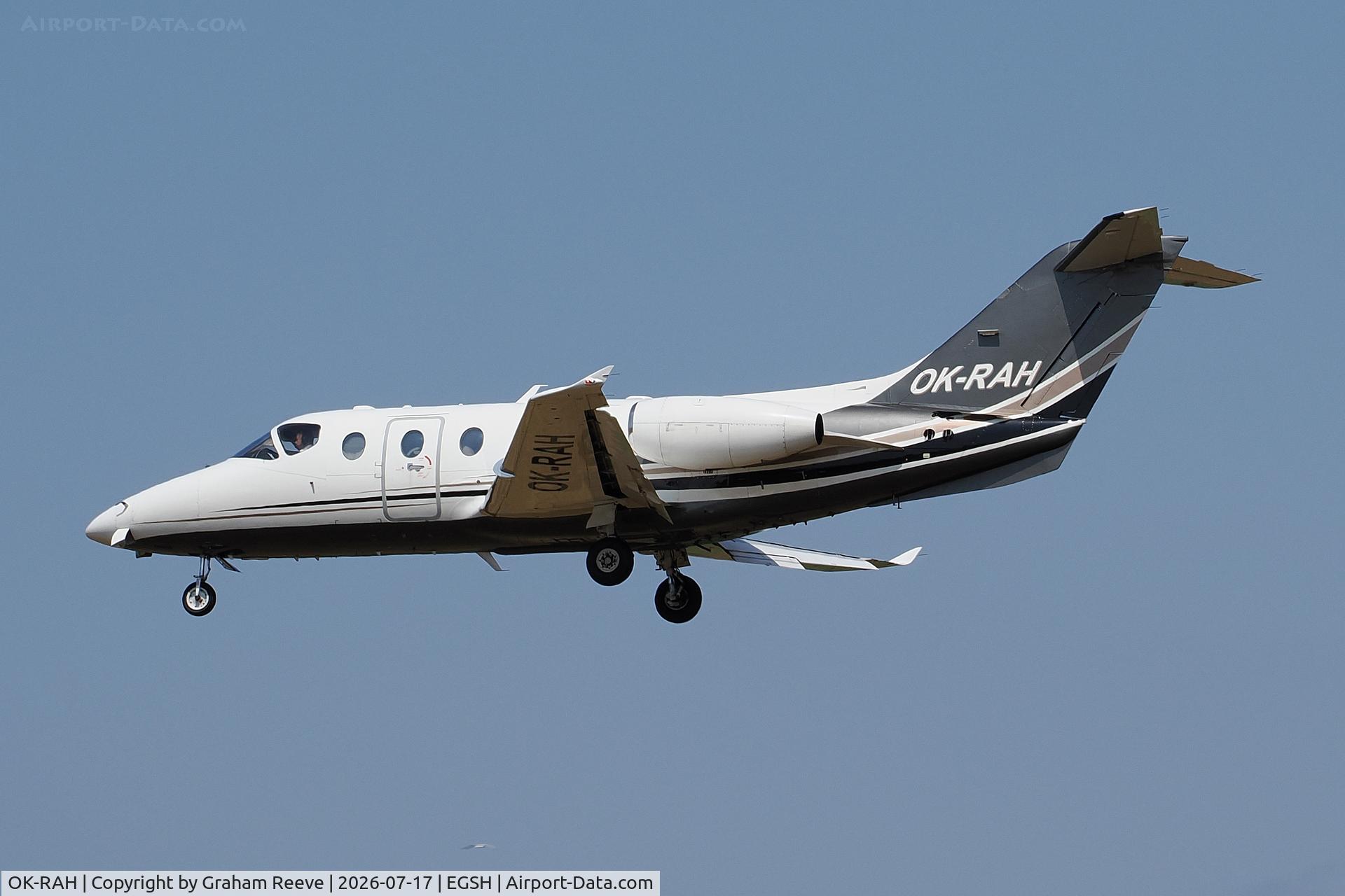 OK-RAH, 2006 Raytheon Hawker 400XP, c/n RK-413, Landing at Norwich.
