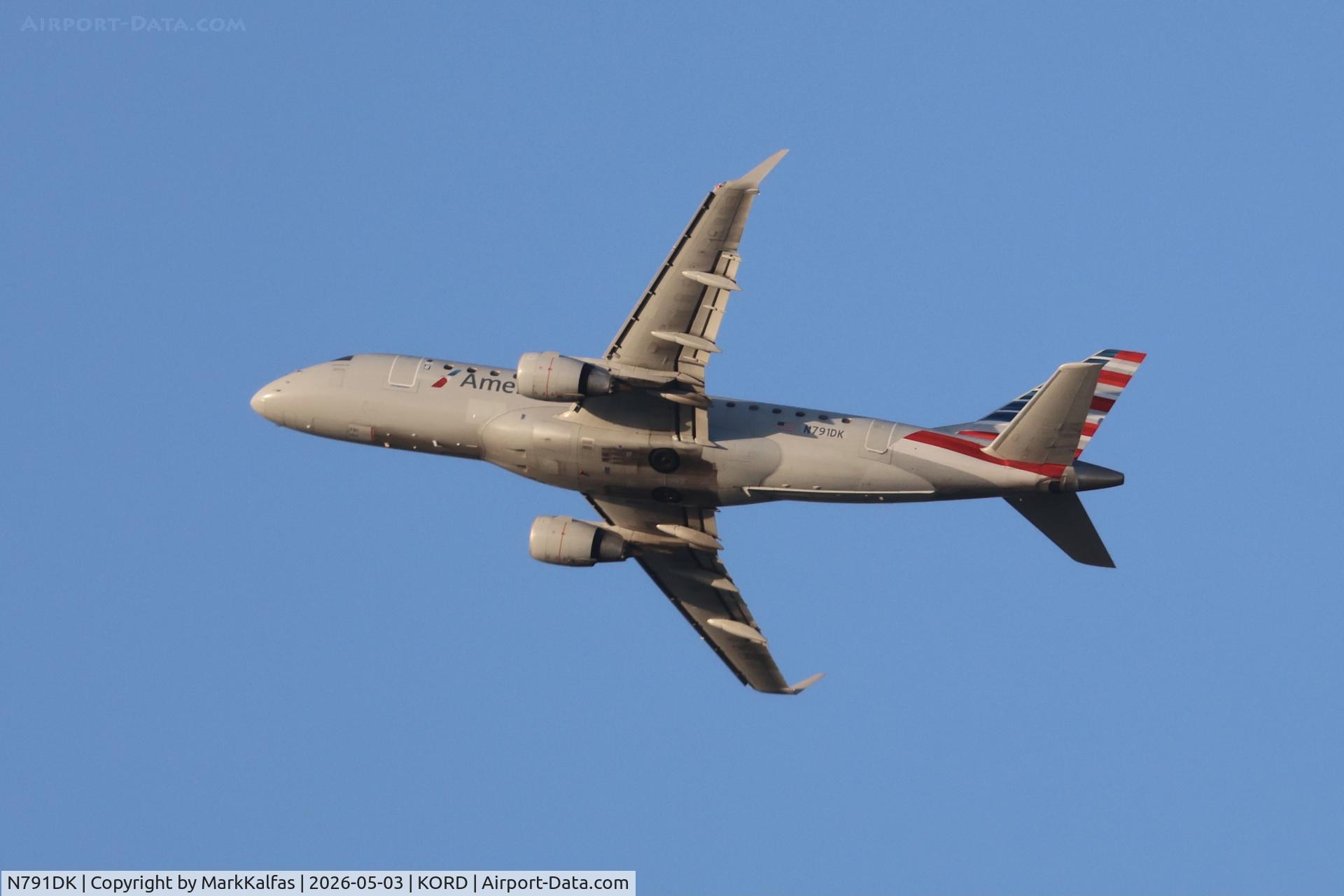 N791DK, 2004 Embraer 170SU (ERJ-170-100SU), c/n 17000019, E170 Envoy/ American Eagle Embraer 170/175 N791DK