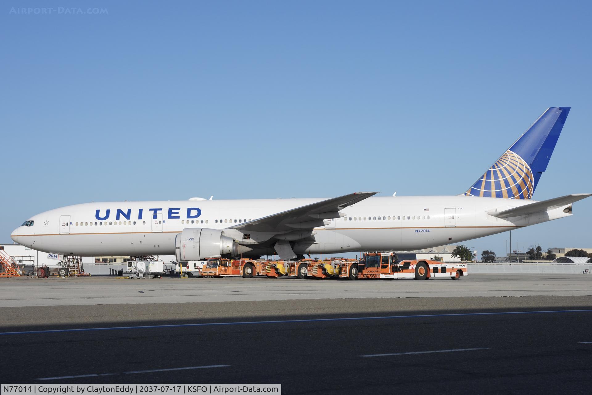 N77014, 1999 Boeing 777-224, c/n 29862, SFO 2026