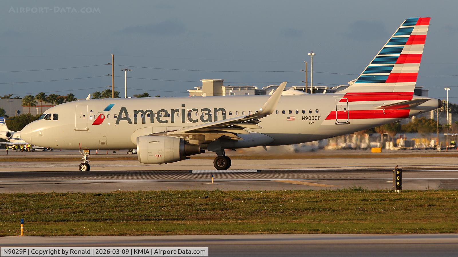 N9029F, 2015 Airbus A319-115, c/n 6491, at mia