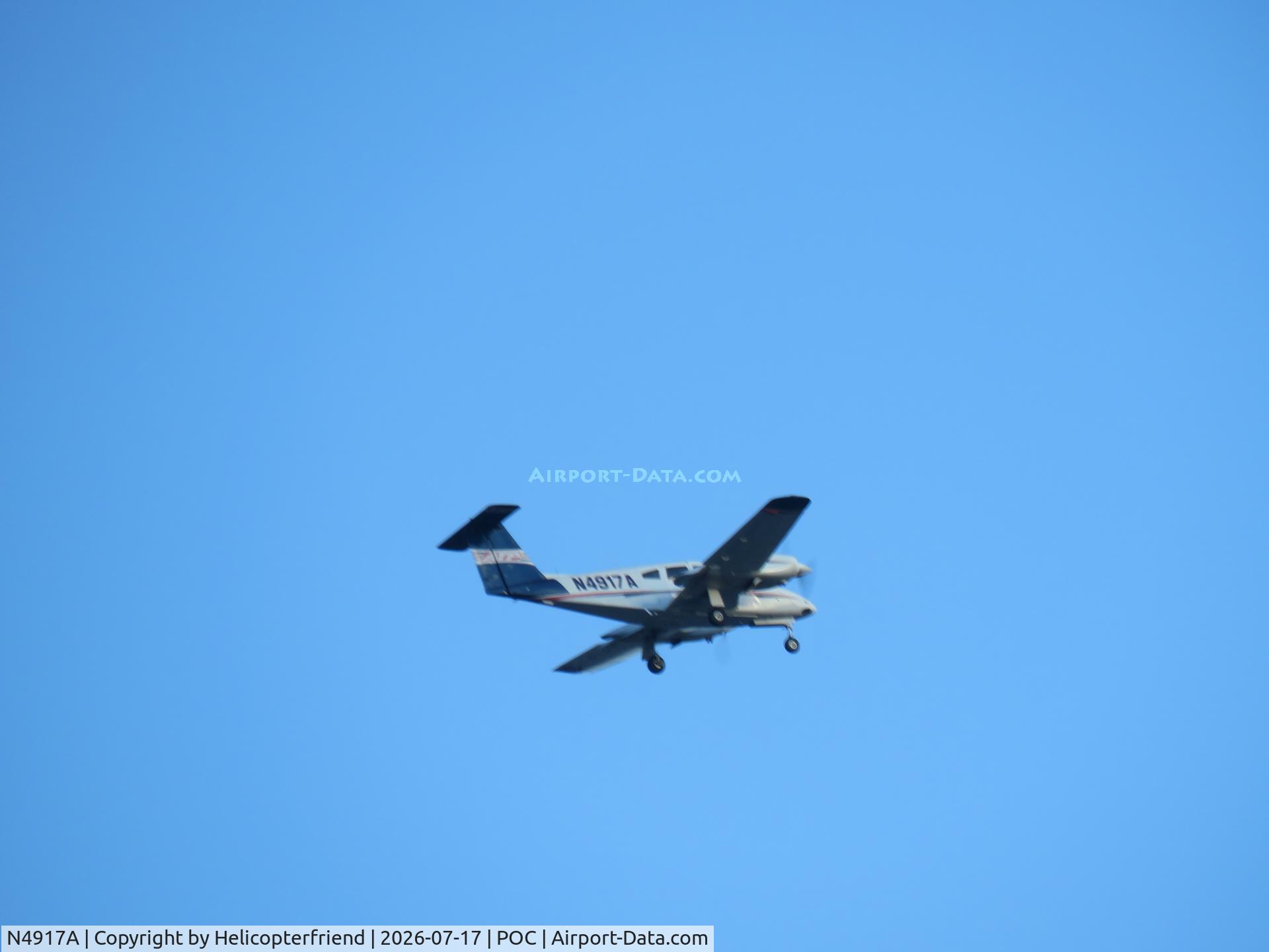 N4917A, 2008 Piper PA-44-180 Seminole, c/n 4496254, Right downwind base for 26