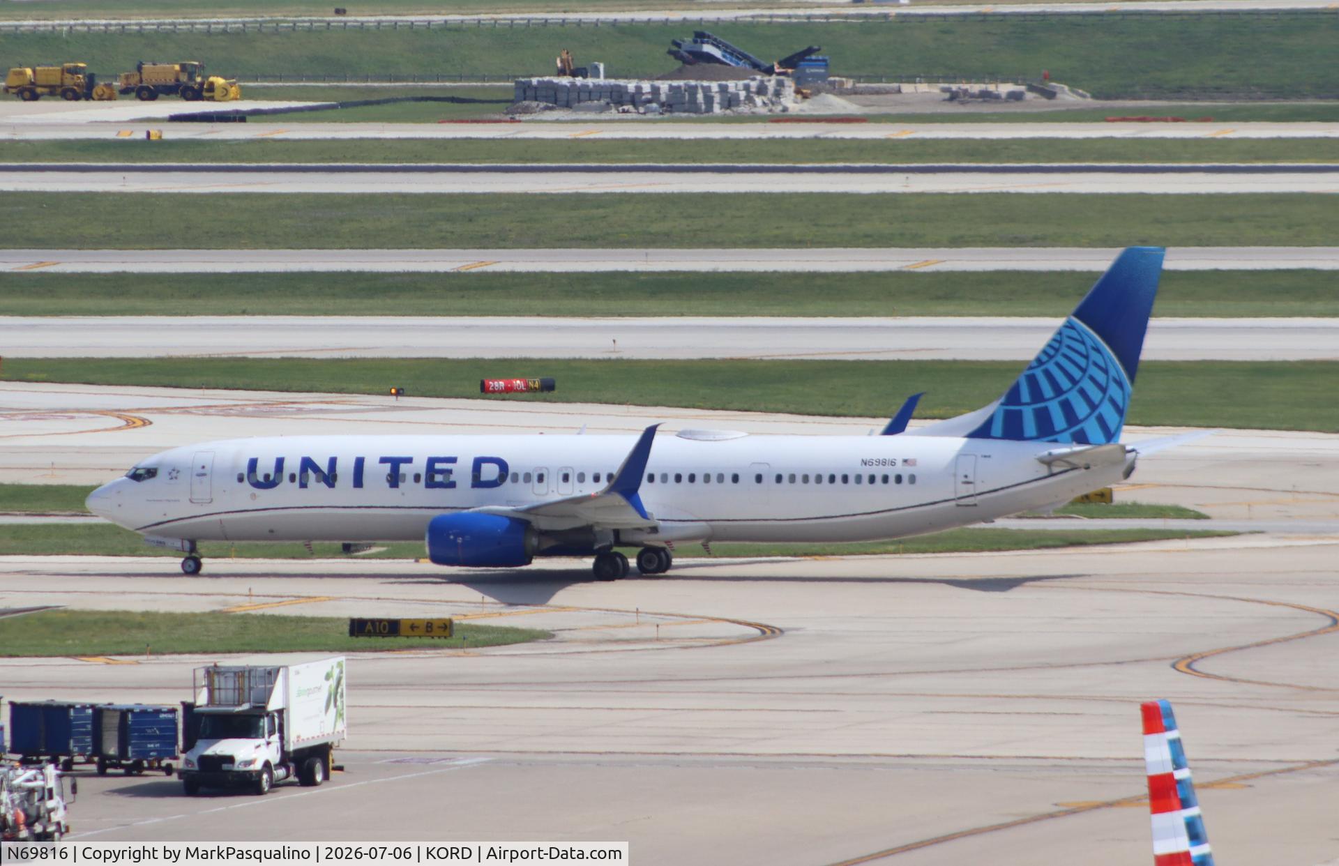 N69816, 2014 Boeing 737-924/ER, c/n 42176 l/n 4802, Boeing 737-924/ER