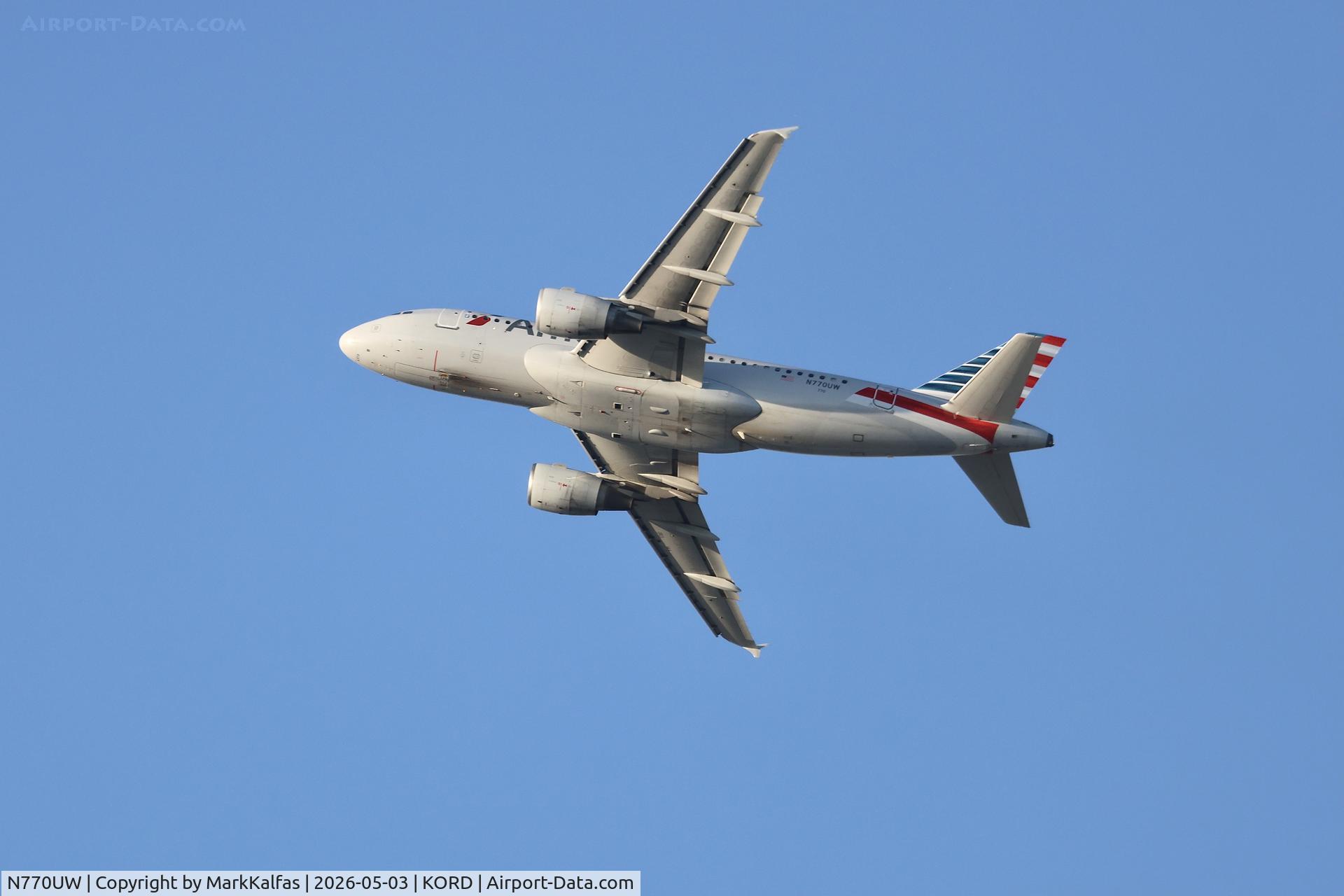 N770UW, 2000 Airbus A319-112, c/n 1393, A319 American Airbus A319-112 N770UW departing 28R KORD