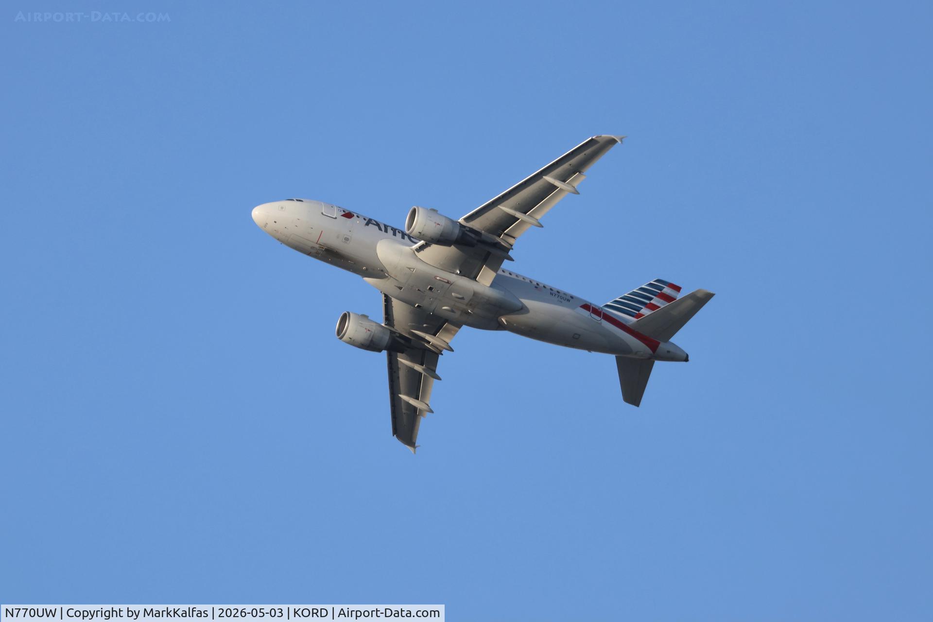 N770UW, 2000 Airbus A319-112, c/n 1393, A319 American Airbus A319-112 N770UW departing 28R KORD