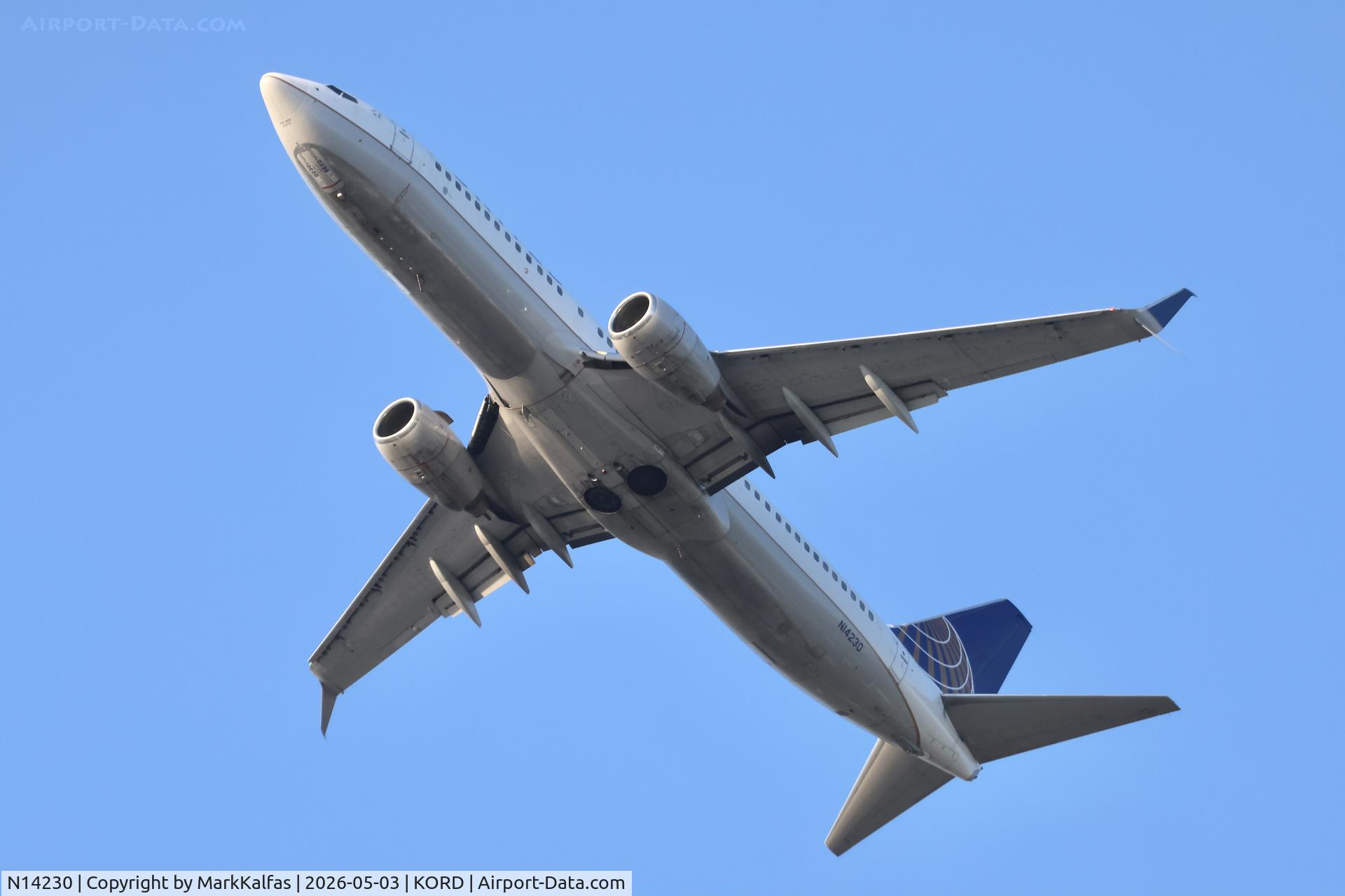 N14230, 1999 Boeing 737-824, c/n 28794, B738 United Airlines Boeing 737-824 N14230 departing 28R KORD