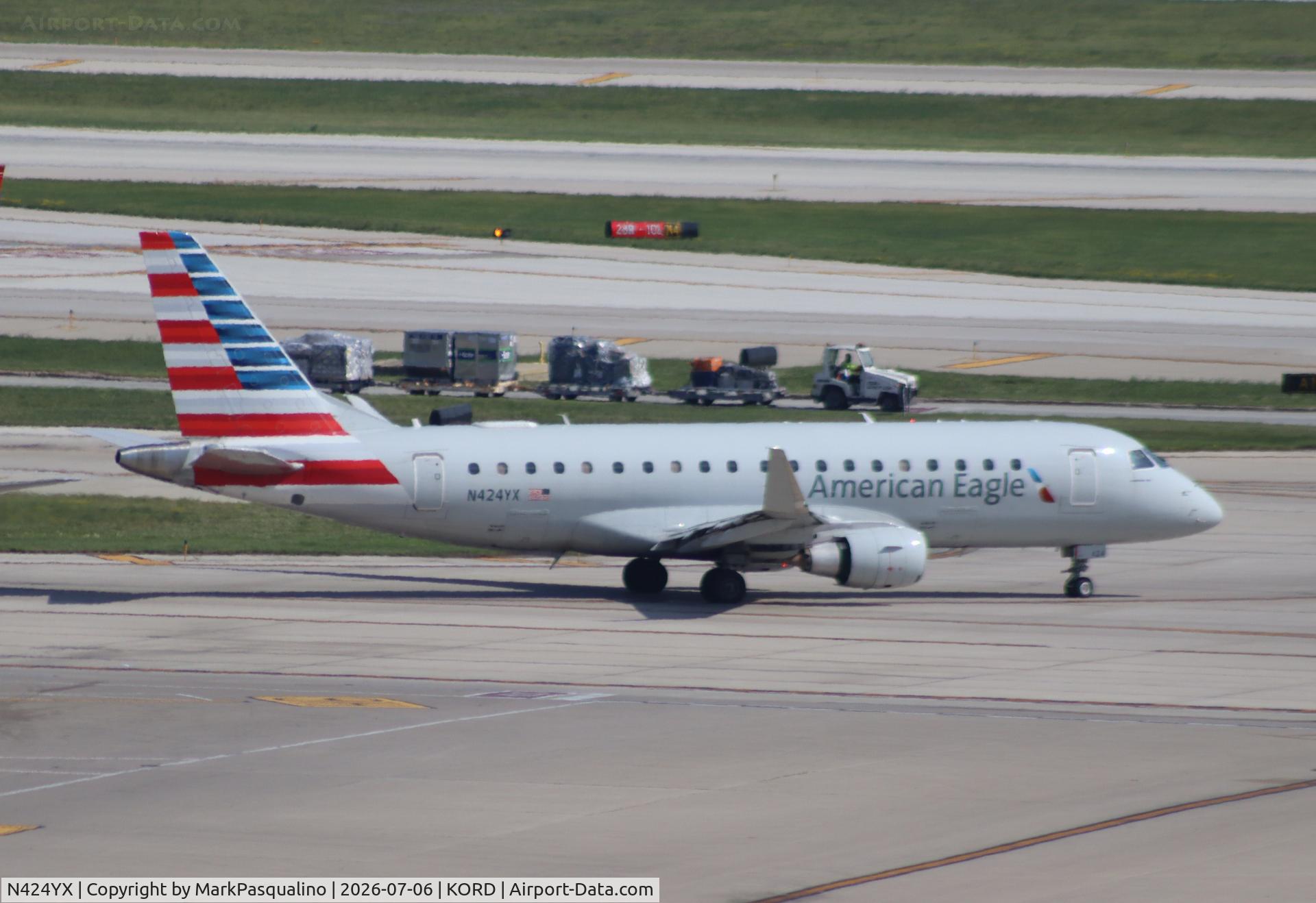 Aircraft N424YX, 2014 Embraer 175LR (ERJ-170-200LR), c/n 17000393, ERJ-170-200LR, at KORD, photo by MarkPasqualino