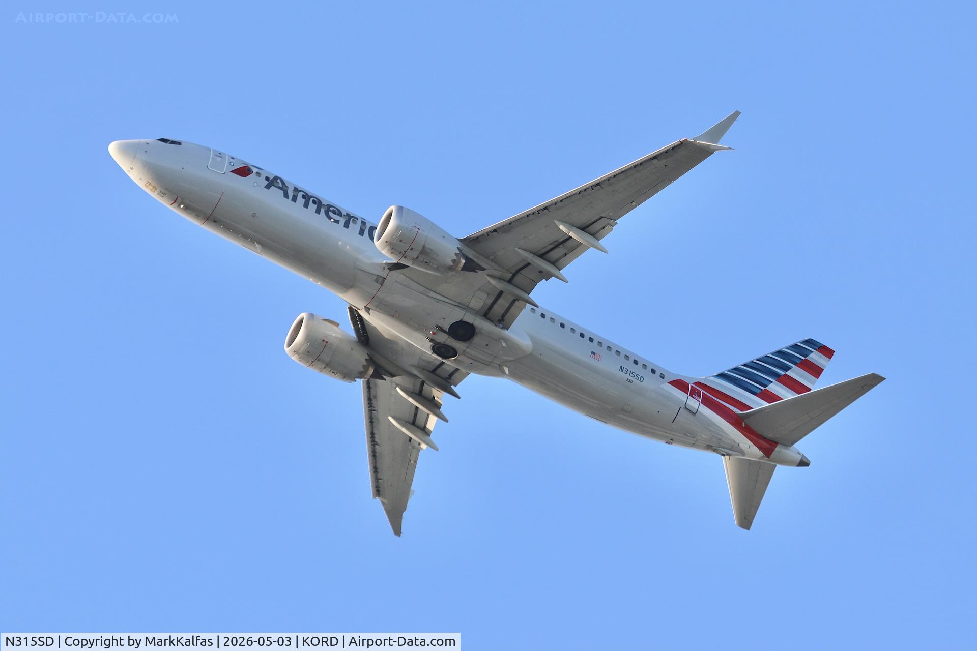 N315SD, 2020 Boeing 737 MAX 8, c/n 44470 l/n 7445, B38M American Boeing 737 MAX 8, N315SD departing  28R KORD