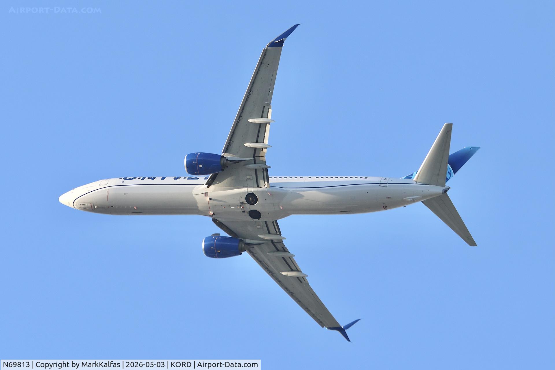 N69813, 2014 Boeing 737-924/ER, c/n 43531 l/n 4773, B739 United Boeing 737-924ER, N69813 departing 28R KORD
