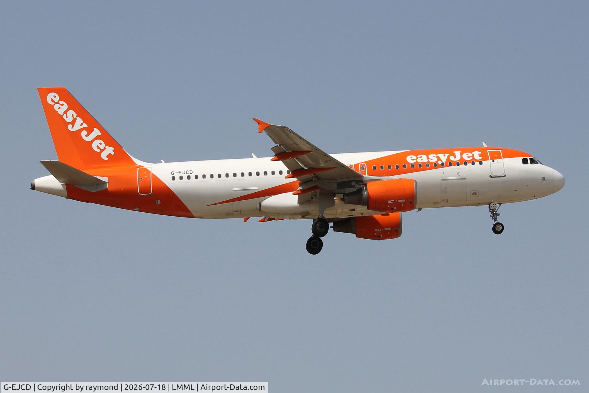 Aircraft G-EJCD, 2009 Airbus A320-214, c/n 3945, Easyjet Airbus A320-214 reg G-EJCD on final approach for RW31 Malta., at LMML, photo by raymond