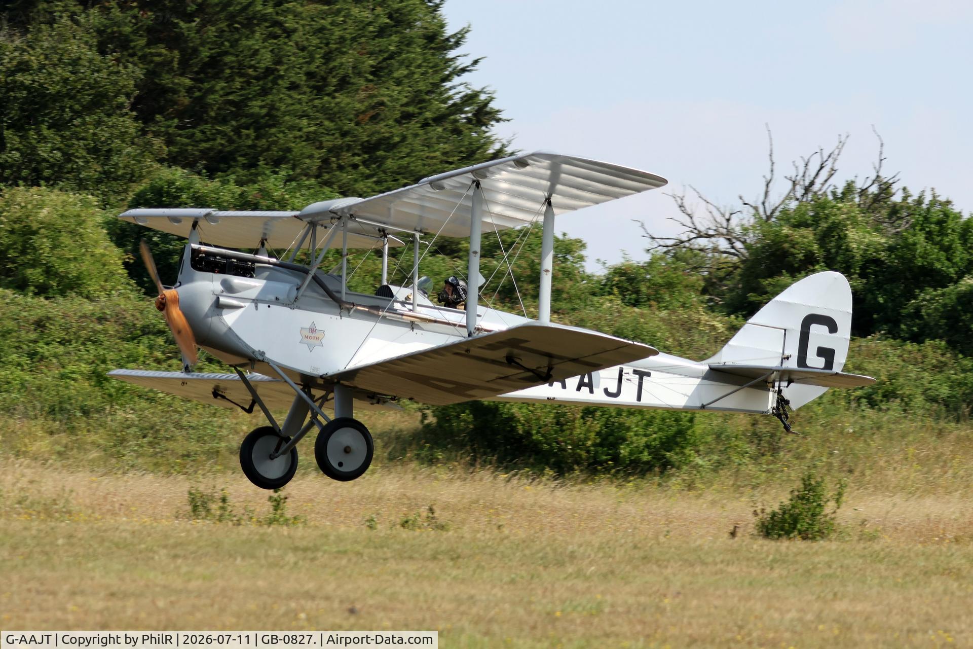 G-AAJT, 1930 De Havilland DH60G Gipsy Moth, c/n 1084, G-AAJT 1930 DH60G Gipsy Moth Popham Fly In 
