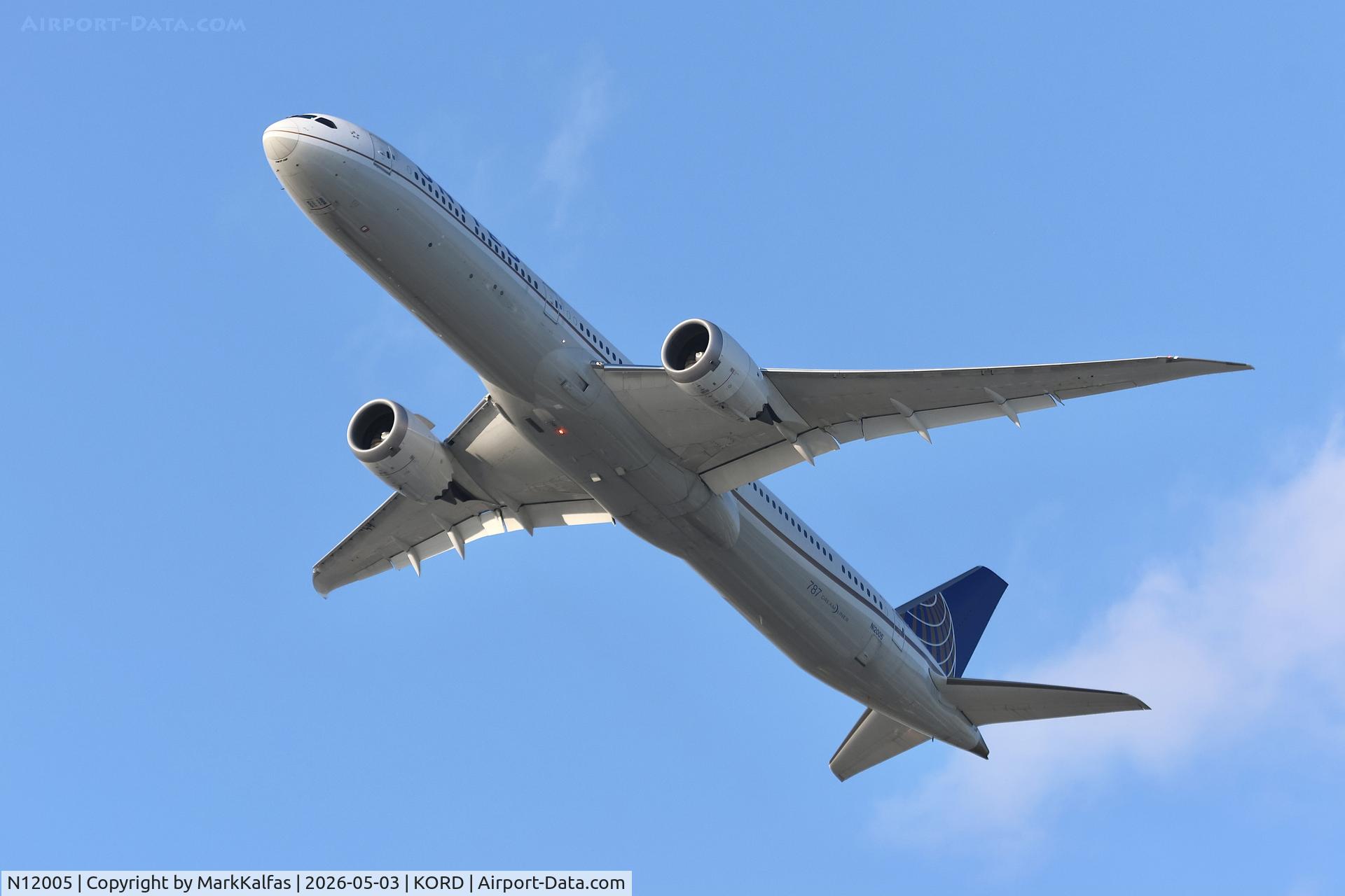 N12005, 2019 Boeing 787-10 Dreamliner Dreamliner, c/n 40937 l/n 800, B78X United Airlines Boeing 787-10 Dreamliner, N12002 departing 28R KORD