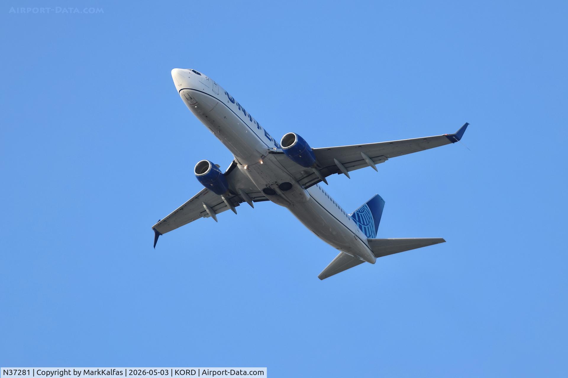 Aircraft N37281, 2003 Boeing 737-824, c/n 31599, B738 United Boeing 737-824 N37281 departing 28R KORD, at KORD, photo by MarkKalfas