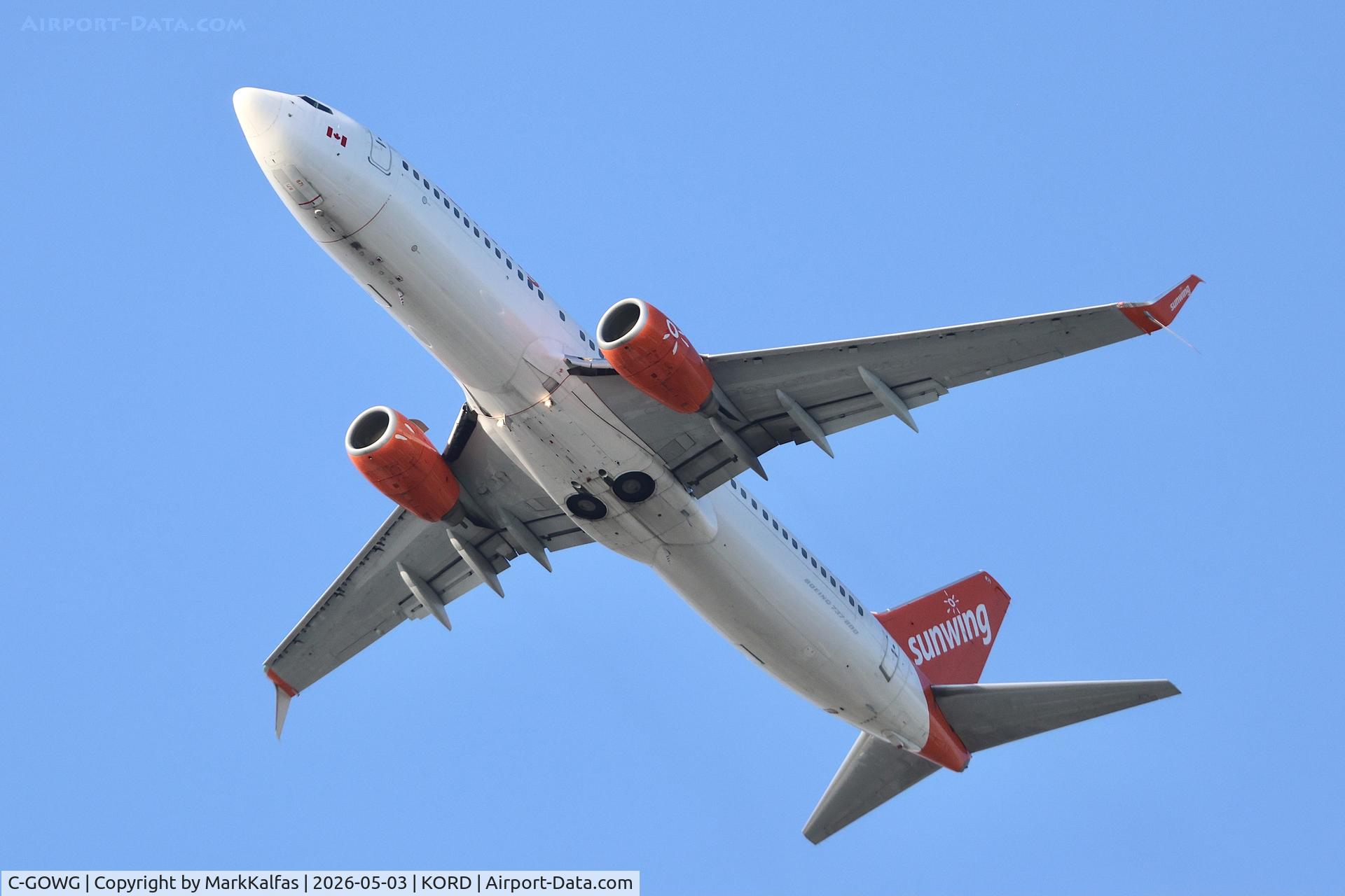 Aircraft C-GOWG, 2010 Boeing 737-86J, c/n 37757 l/n 3378, B738 SUNWING Boeing 737-86J C-GOWG departing 28R KORD, at KORD, photo by MarkKalfas