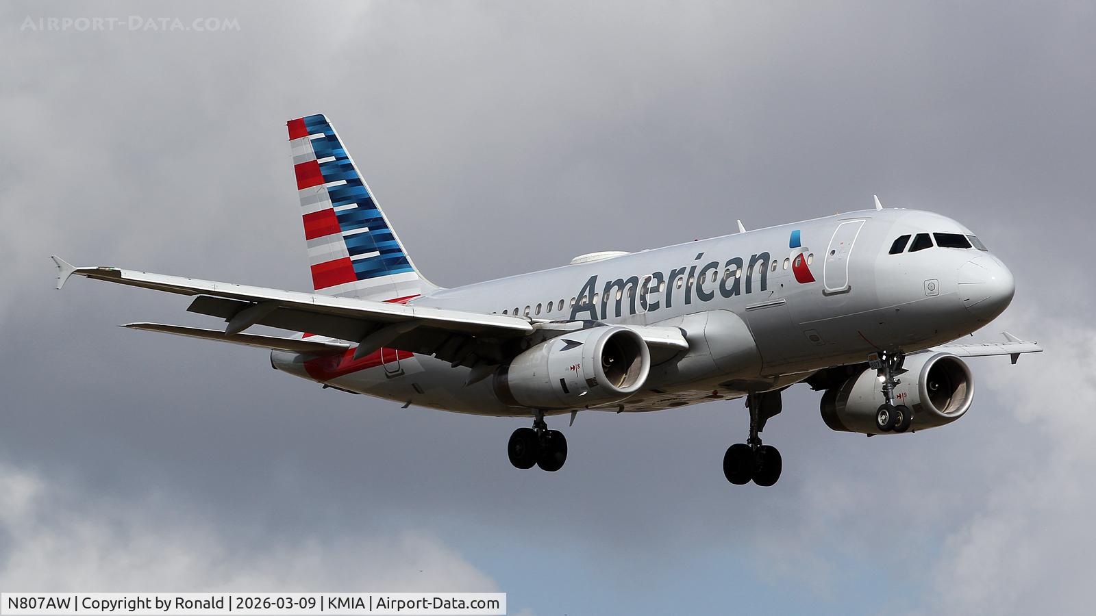 N807AW, 1999 Airbus A319-132, c/n 1064, at mia