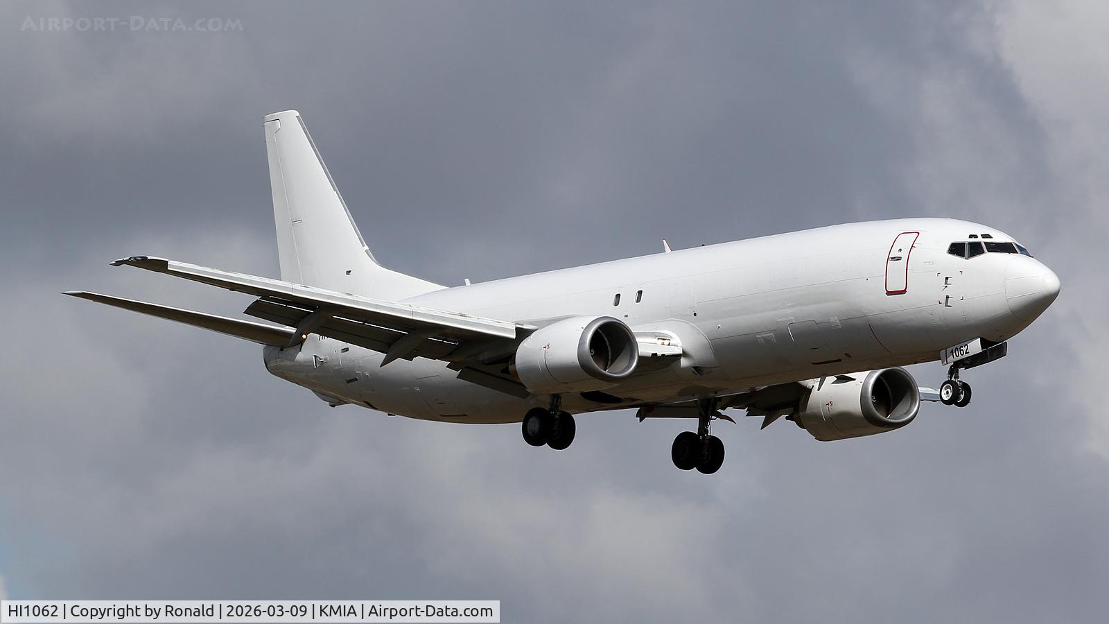 HI1062, 2013 Airbus A320-233, c/n 5595, at mia