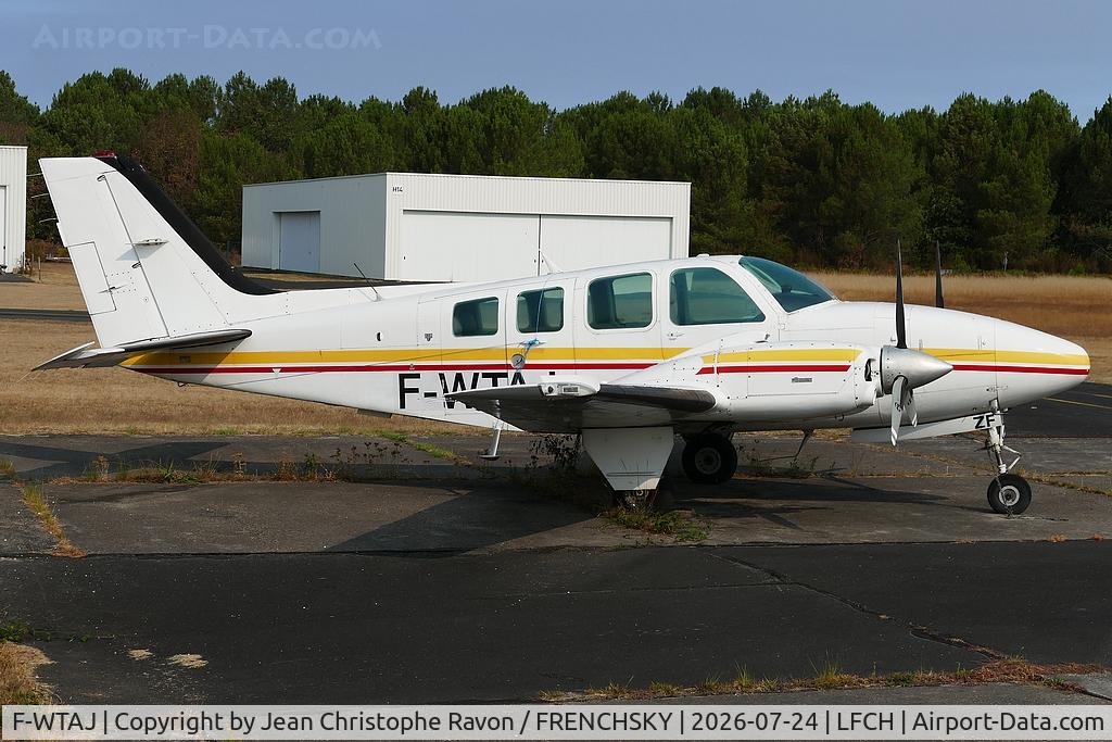 F-WTAJ, Beechcraft 58 Baron, c/n 100, private Baron