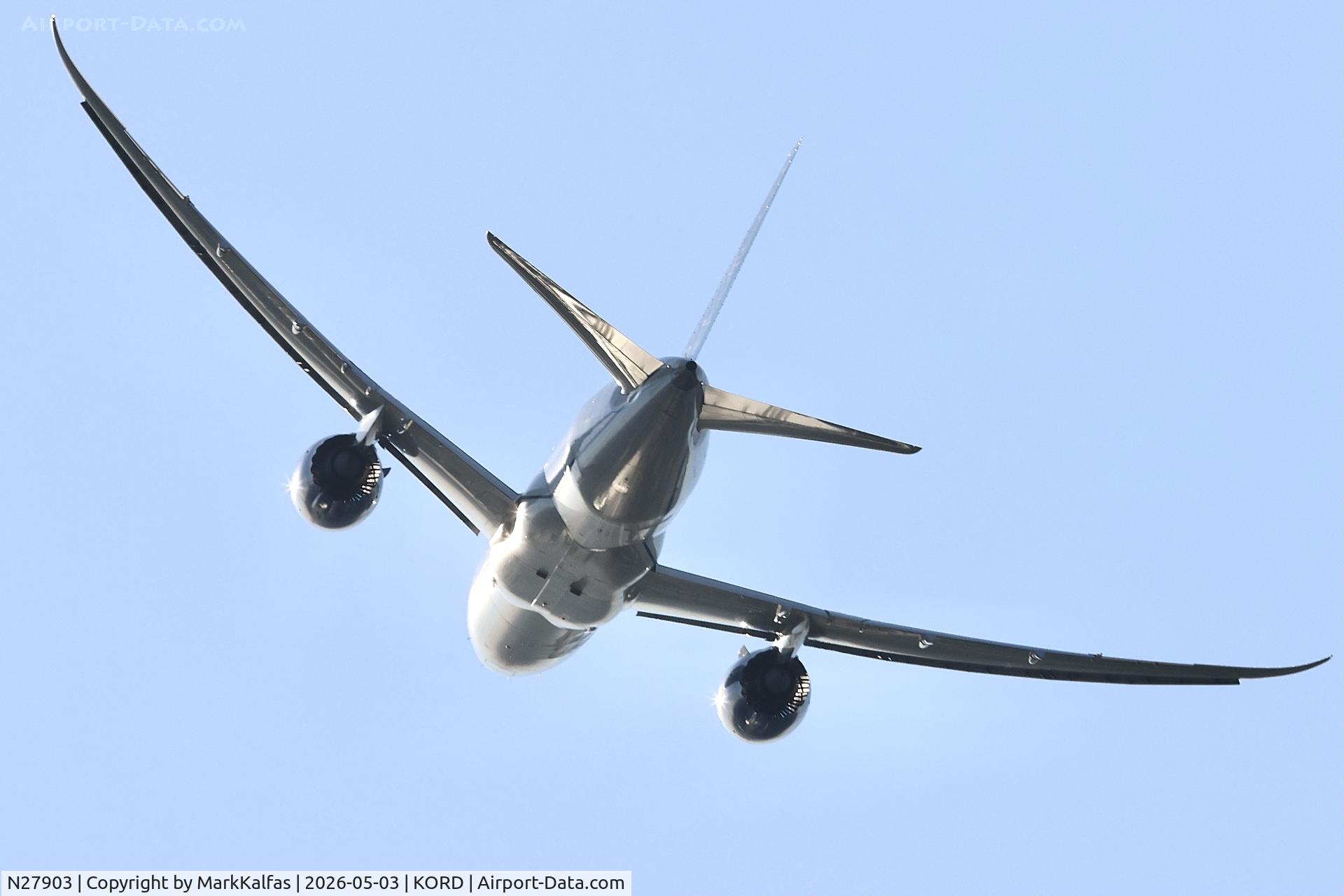 N27903, 2012 Boeing 787-8 Dreamliner, c/n 34823 l/n 52, B788 United Boeing 787-8 Dreamliner N27903 departing 28R KORD