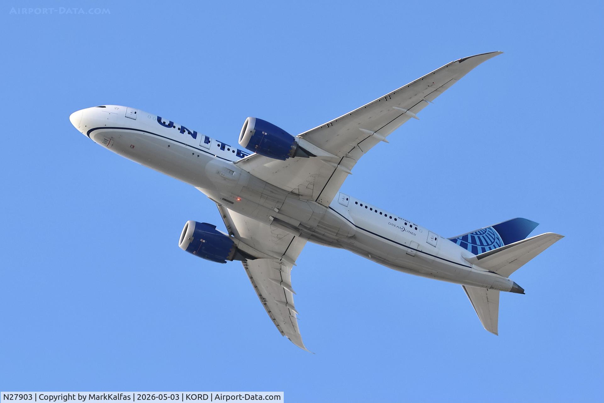 N27903, 2012 Boeing 787-8 Dreamliner, c/n 34823 l/n 52, B788 United Boeing 787-8 Dreamliner N27903 departing 28R KORD