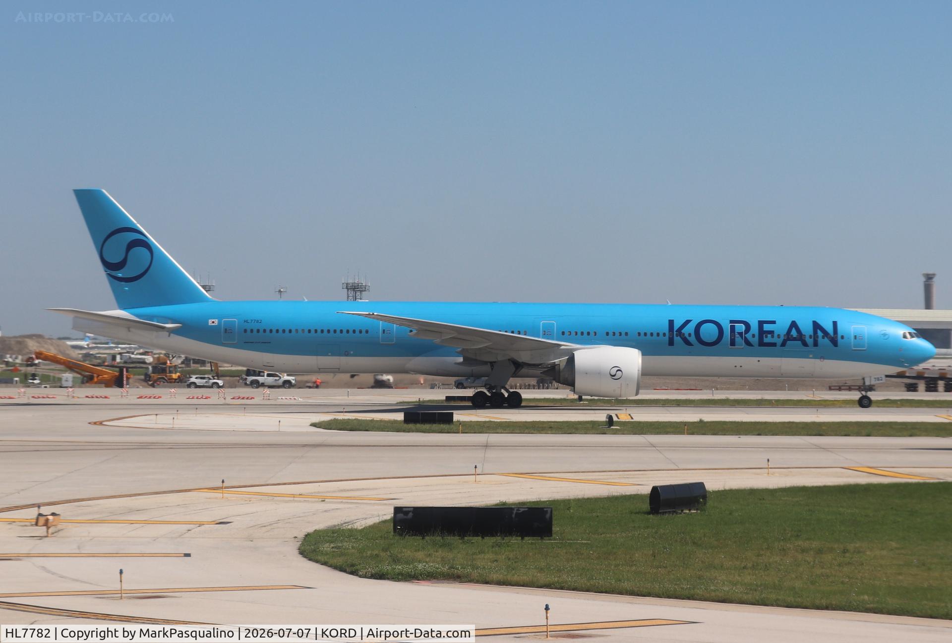 Aircraft HL7782, 2009 Boeing 777-3B5/ER, c/n 37643 l/n 785, Boeing 777-3B5/ER, at KORD, photo by MarkPasqualino