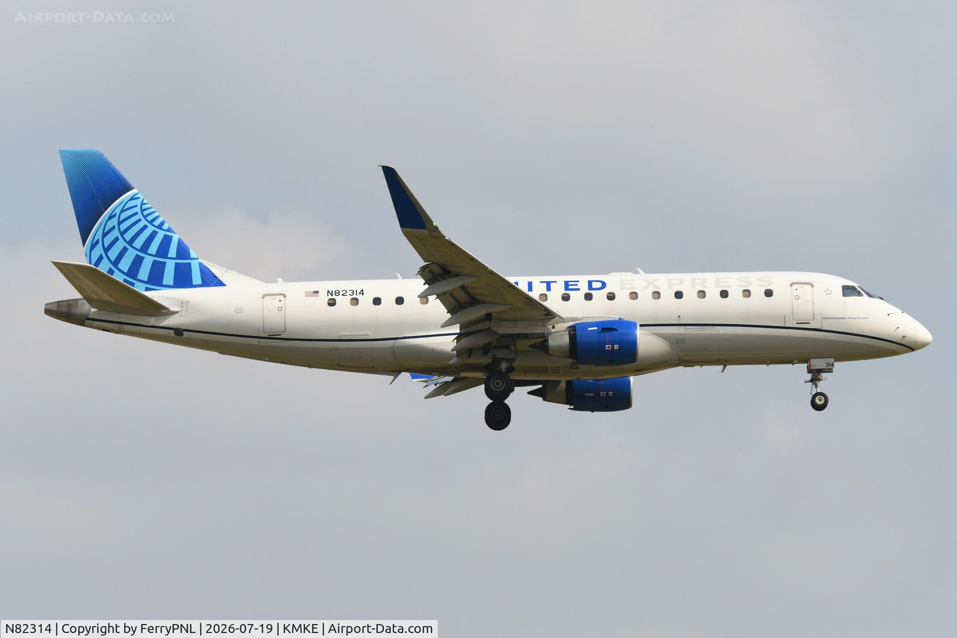 N82314, 2014 Embraer 175LR (ERJ-170-200LR), c/n 17000436, Arrival of United Express ERJ175