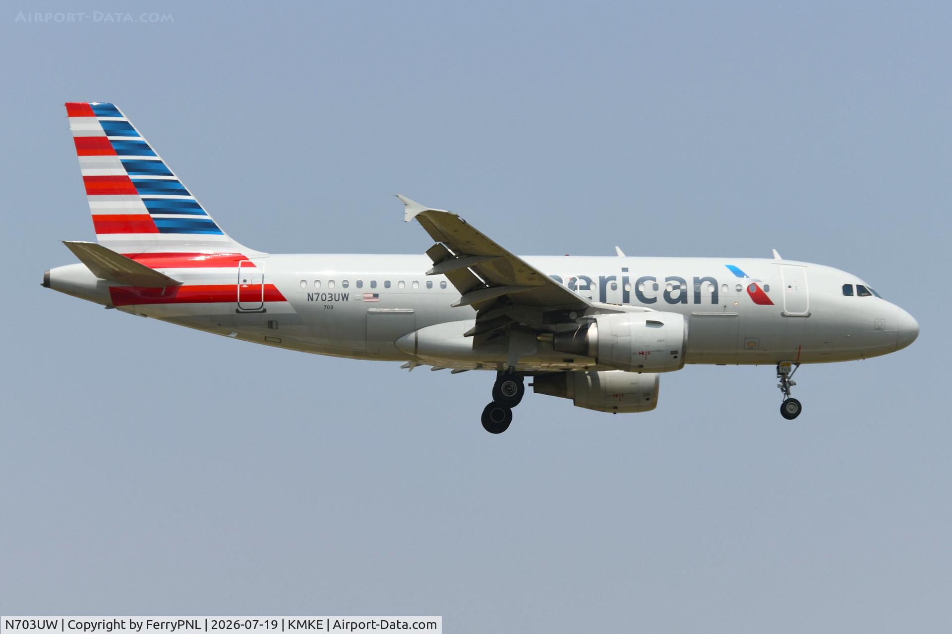 Aircraft N703UW, 1998 Airbus A319-112, c/n 0904, American A319, at KMKE, photo by FerryPNL