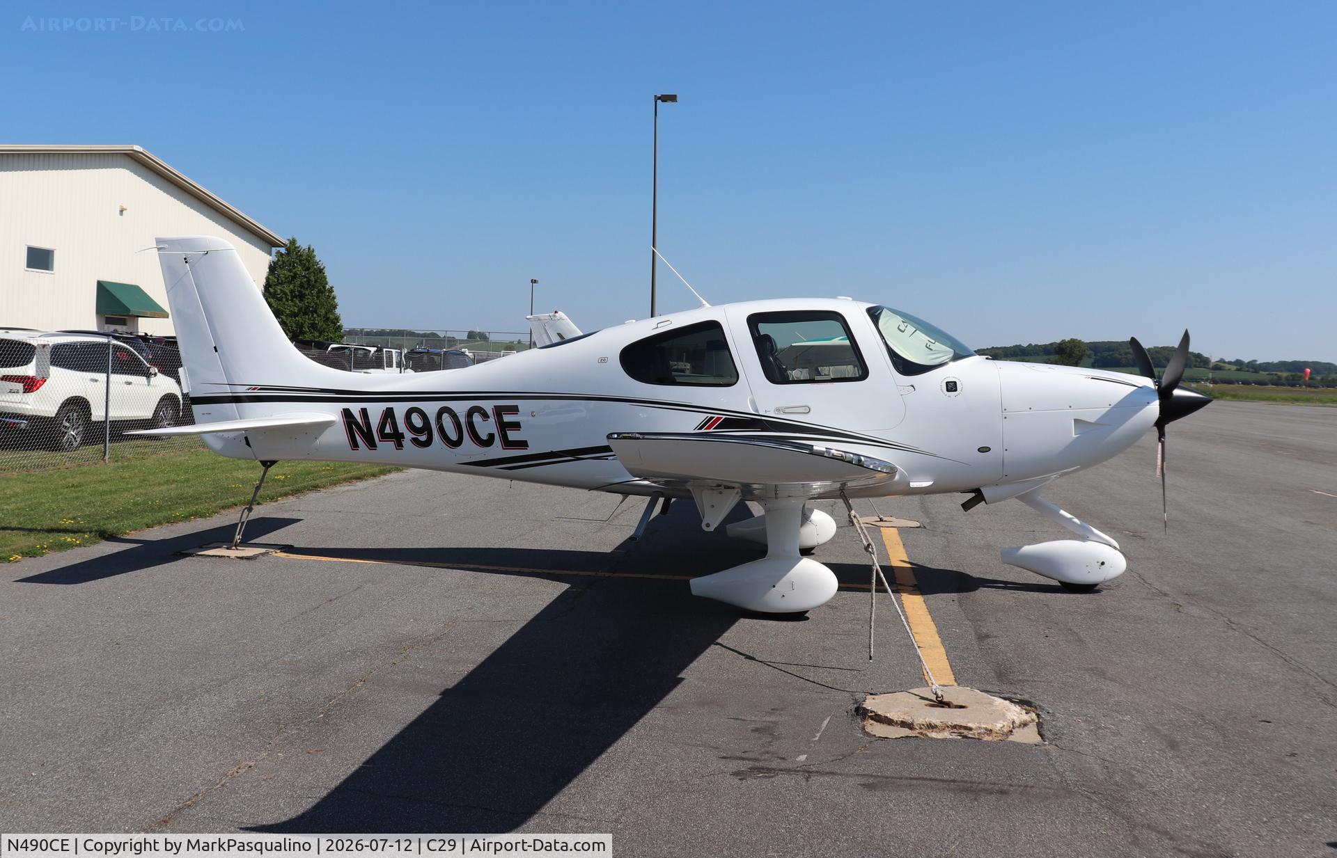 Aircraft N490CE, 2022 Cirrus SR20, c/n 8515, Cirrus SR20, at C29, photo by MarkPasqualino