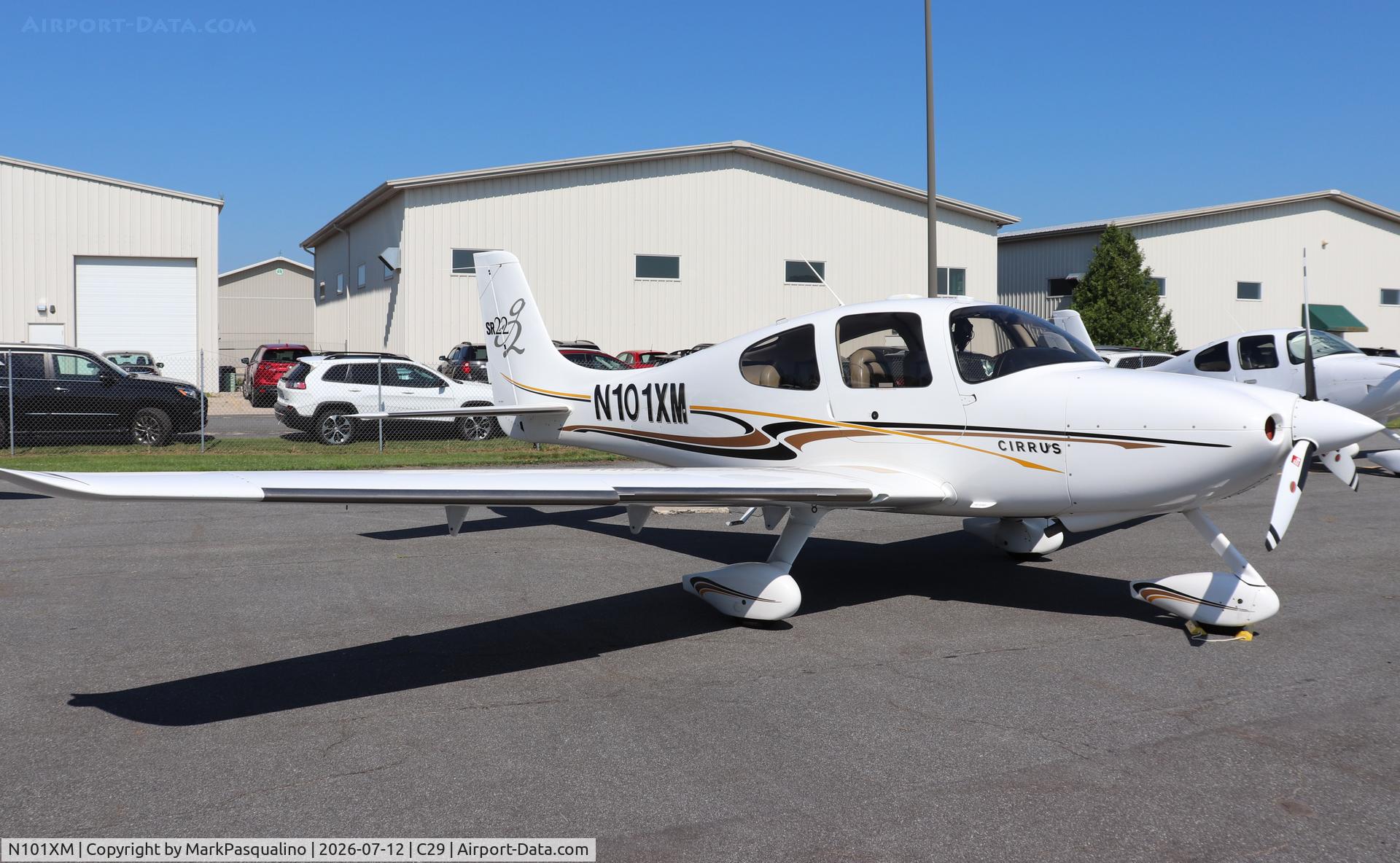 Aircraft N101XM, 2004 Cirrus SR22, c/n 1226, Cirrus SR22, at C29, photo by MarkPasqualino