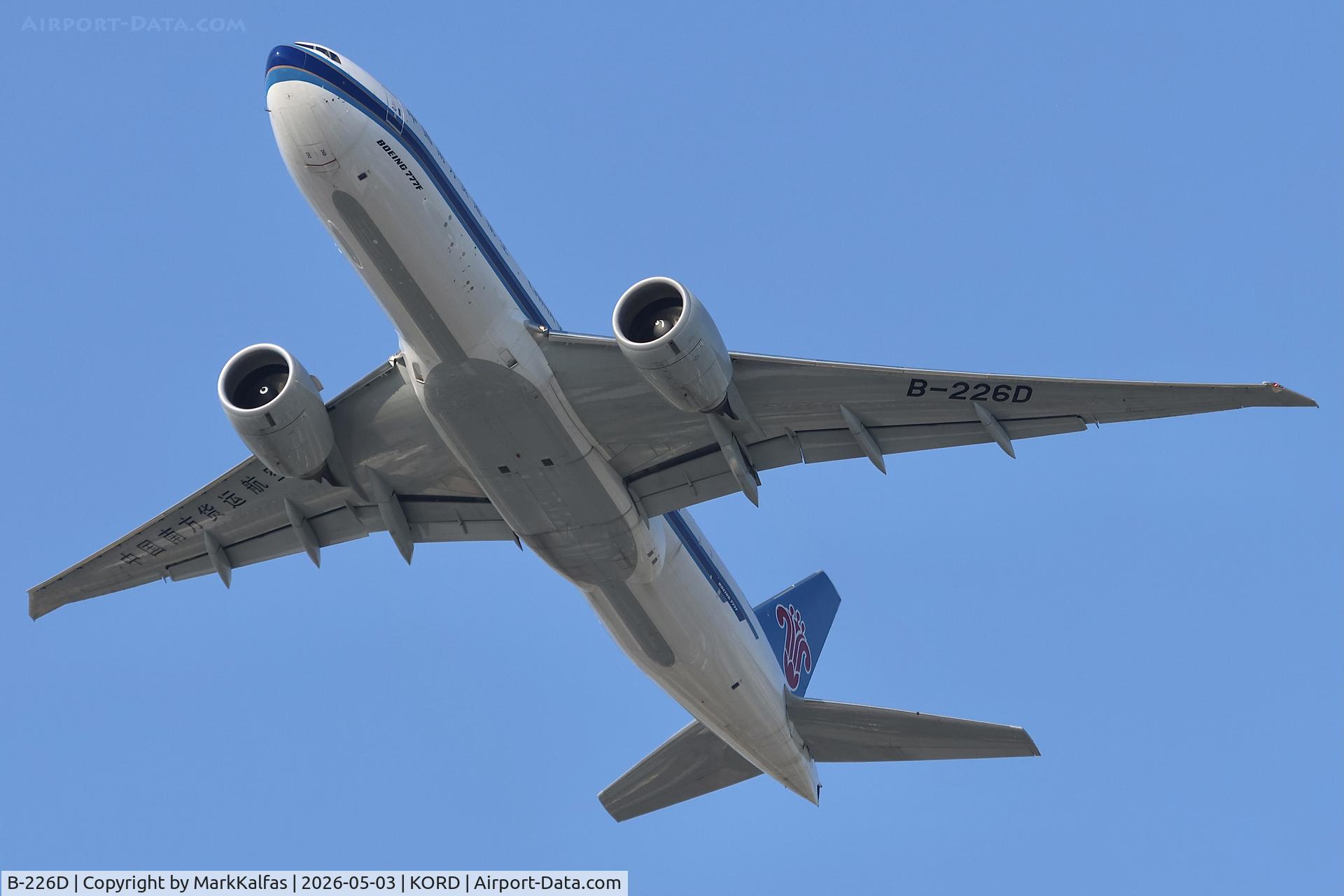 B-226D, 2025 Boeing 777F, c/n 67824 l/n 1782, B77L China Southern Airlines Cargo Boeing 777F B-226D departing 28R KORD
