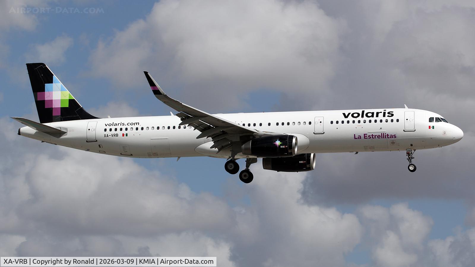 XA-VRB, 2016 Airbus A321-231, c/n 7368, at mia
