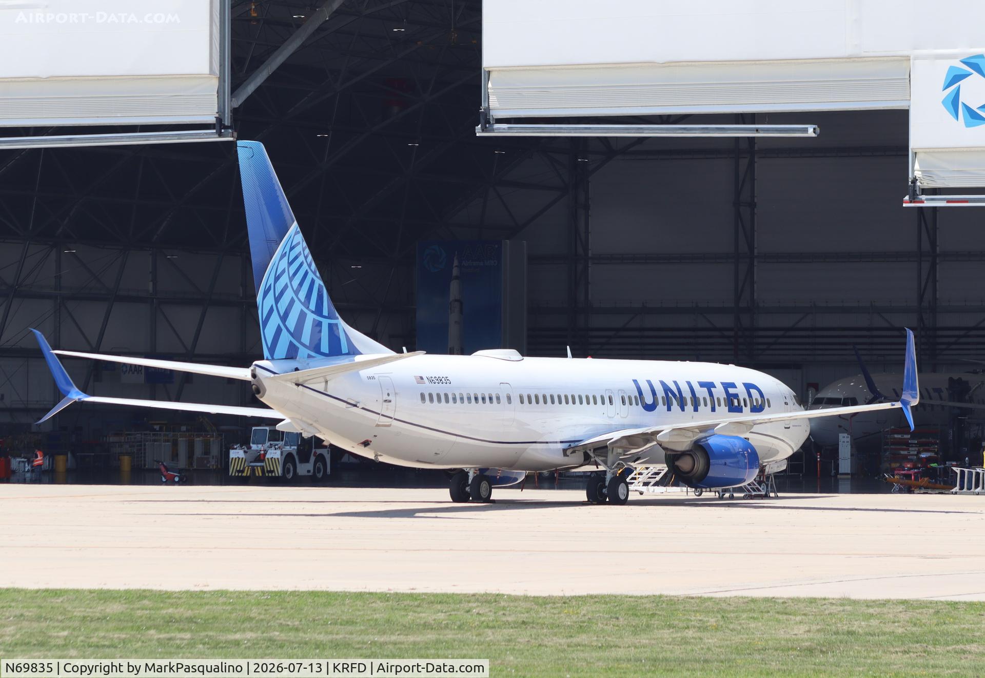 Aircraft N69835, 2014 Boeing 737-924/ER, c/n 60087 l/n 5107, Boeing 737-924/ER, at KRFD, photo by MarkPasqualino