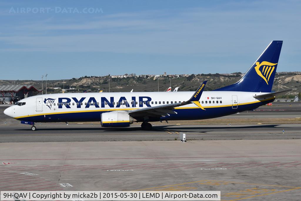 Aircraft 9H-QAV, 2015 Boeing 737-8AS, c/n 44696, Taxiing, at LEMD, photo by micka2b