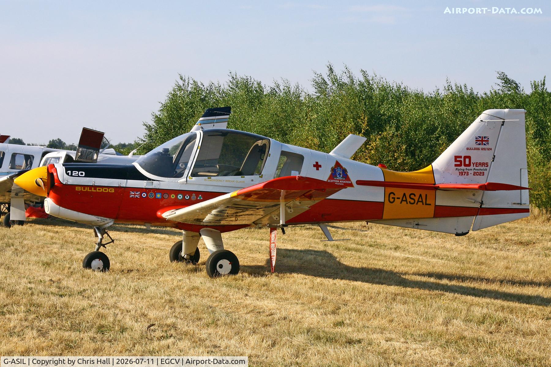 Aircraft G-ASIL, 1963 Piper PA-28-180 Cherokee, c/n 28-1350, Sleapkosh 26, day 2, 11/07/26, at EGCV, photo by Chris Hall
