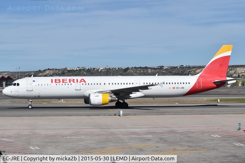 Aircraft EC-JRE, 2006 Airbus A321-211, c/n 2756, Taxiing, at LEMD, photo by micka2b