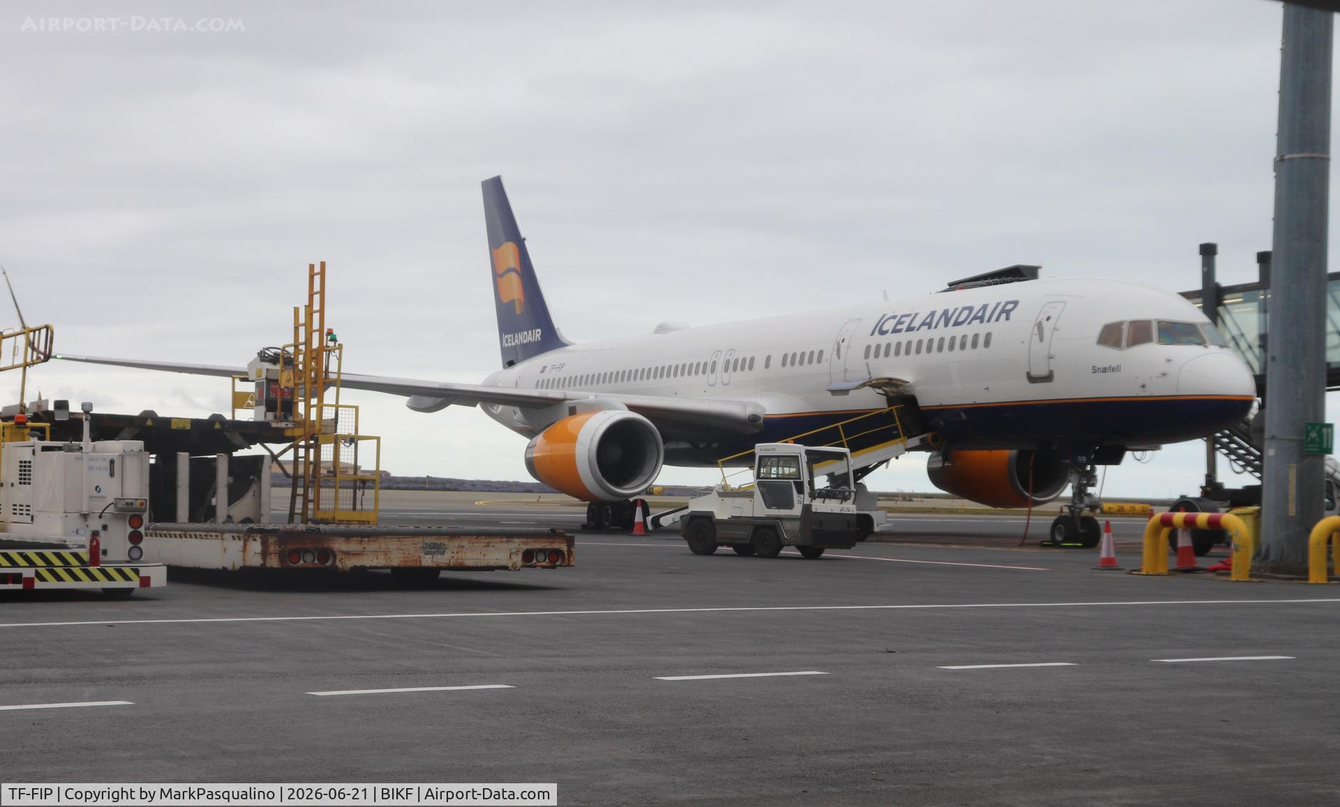 Aircraft TF-FIP, 2000 Boeing 757-208, c/n 30423 l/n 916, Boeing 757-208, at BIKF, photo by MarkPasqualino