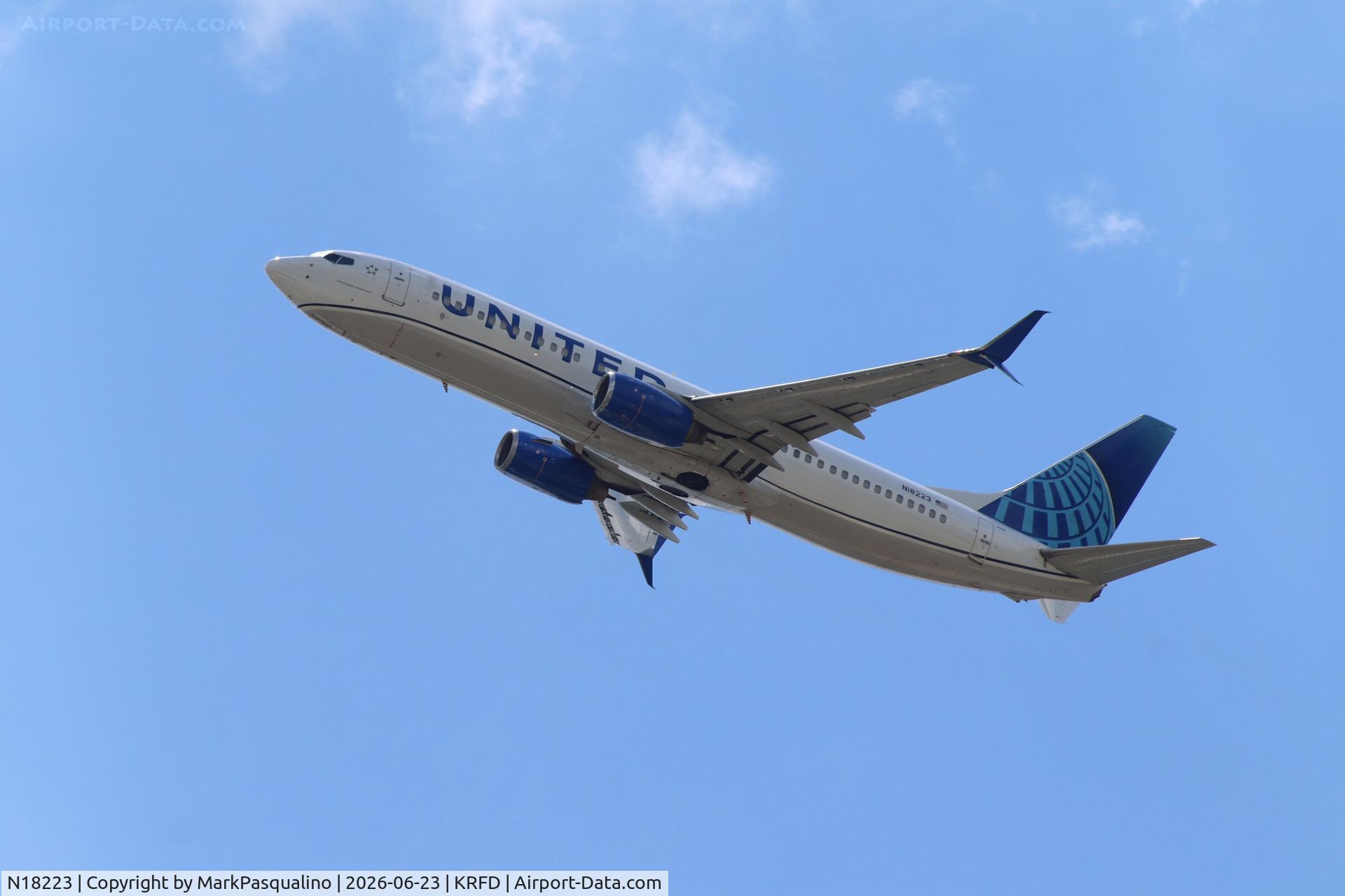 N18223, 1998 Boeing 737-824, c/n 28932, Boeing 737-824