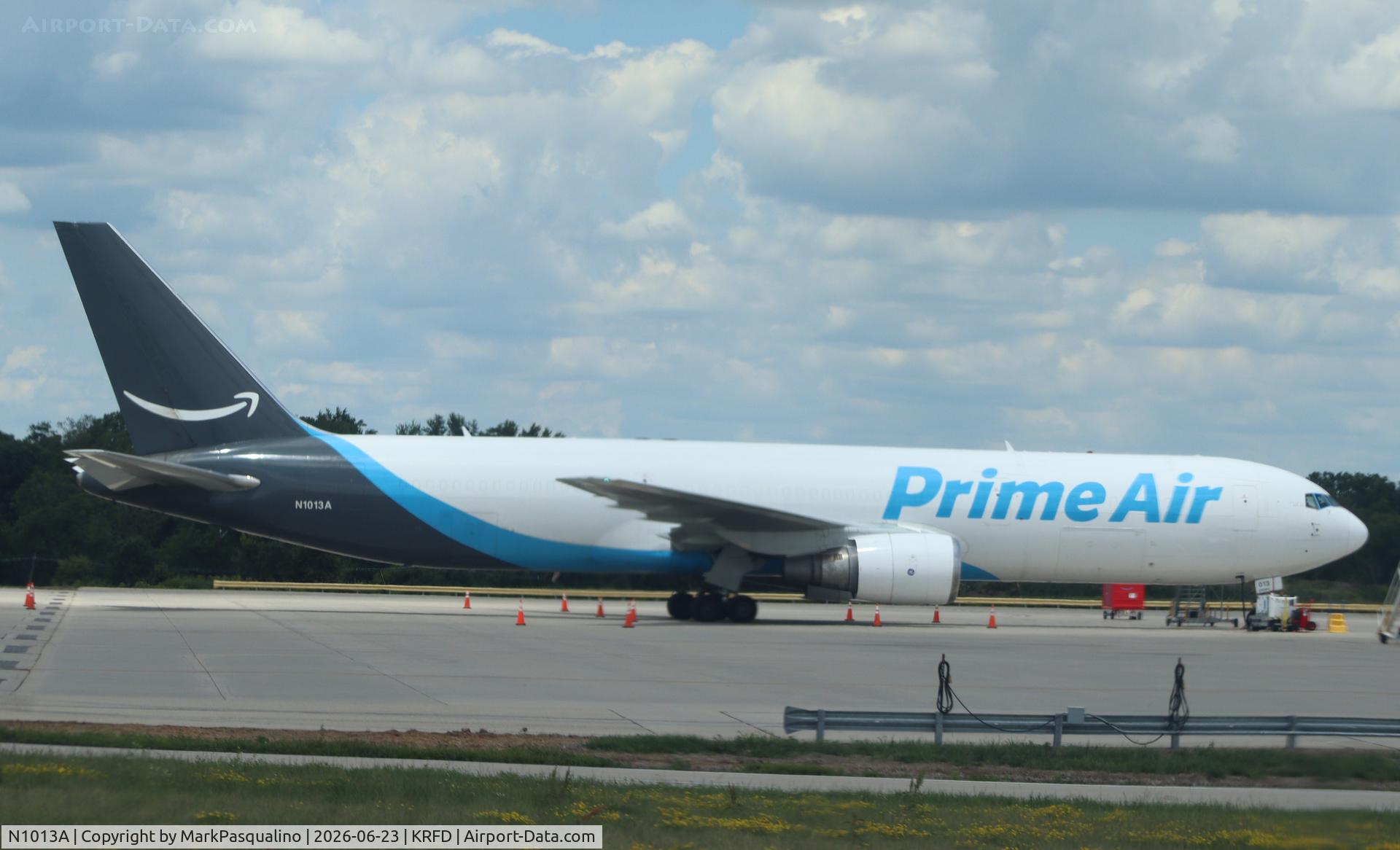 N1013A, 1999 Boeing 767-36N/SF, c/n 30110 l/n 775, Boeing 767-36N/SF