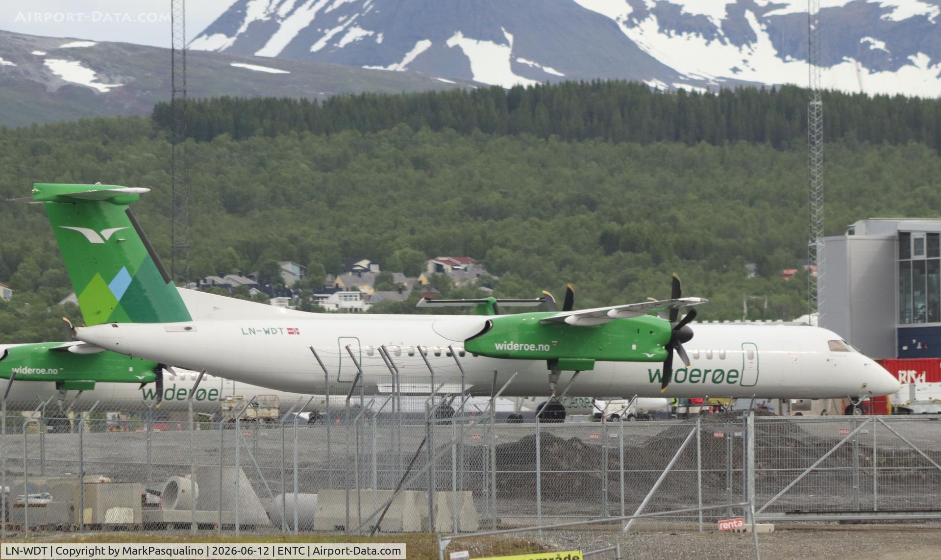 Aircraft LN-WDT, Bombardier Dash 8-Q-402, c/n 4289, DHC-8-402, at ENTC, photo by MarkPasqualino