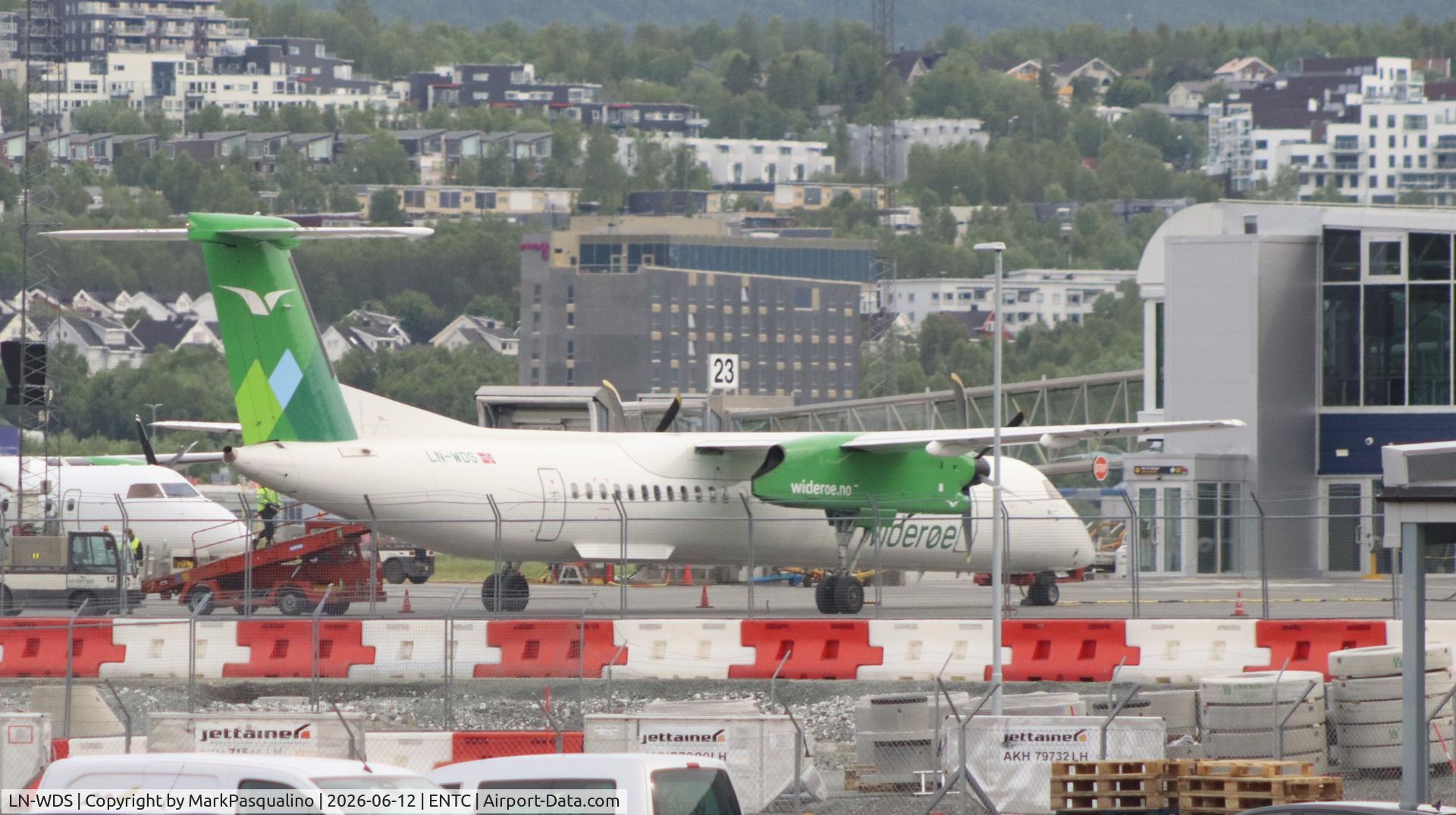 LN-WDS, 2013 De Havilland Canada DHC-8-402Q Dash 8, c/n 4448, DHC-8-402