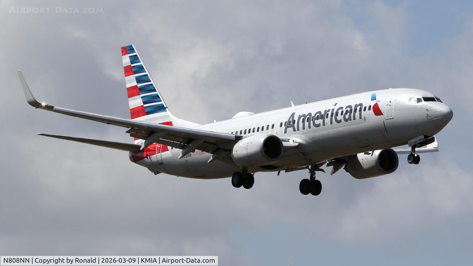 N808NN, 2009 Boeing 737-823, c/n 33206, at mia